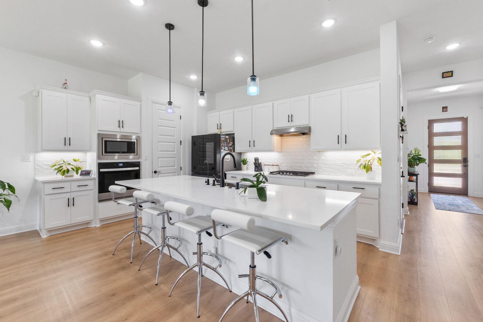 125 Plainsman Ln, Georgetown, TX 78633