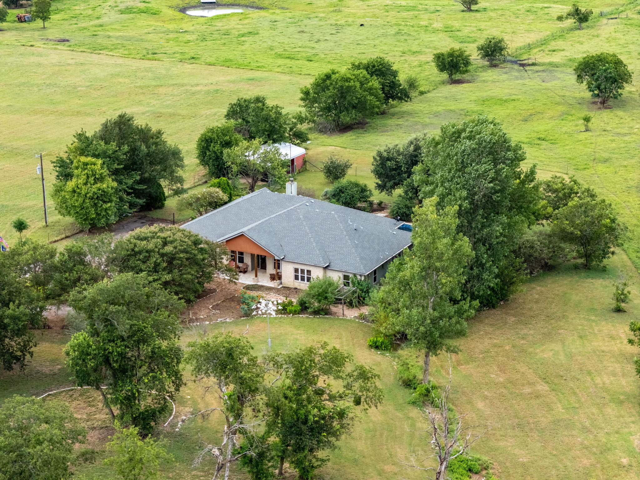 250 County Rd. 323, Bartlett, TX 76511