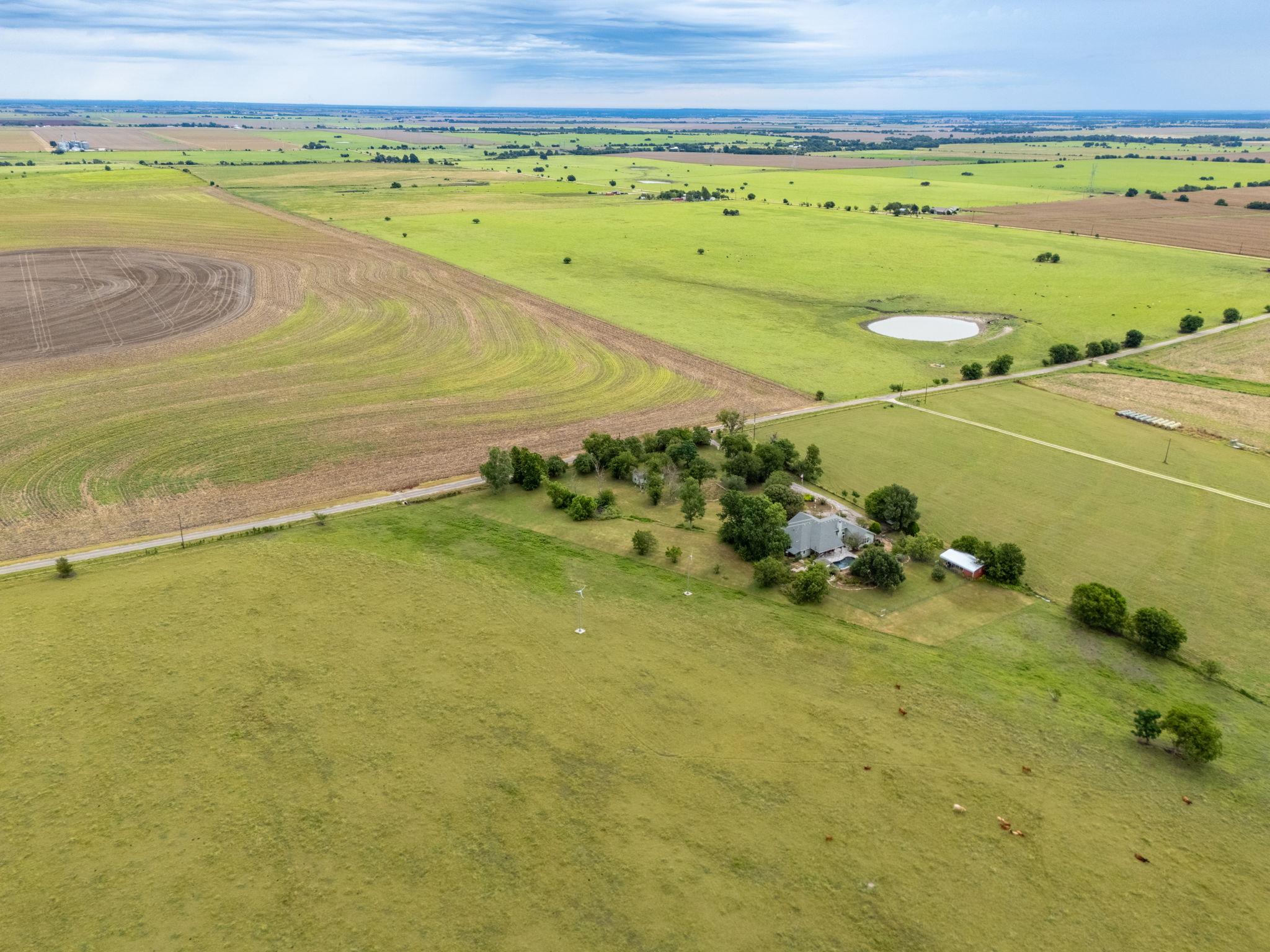 250 County Rd. 323, Bartlett, TX 76511