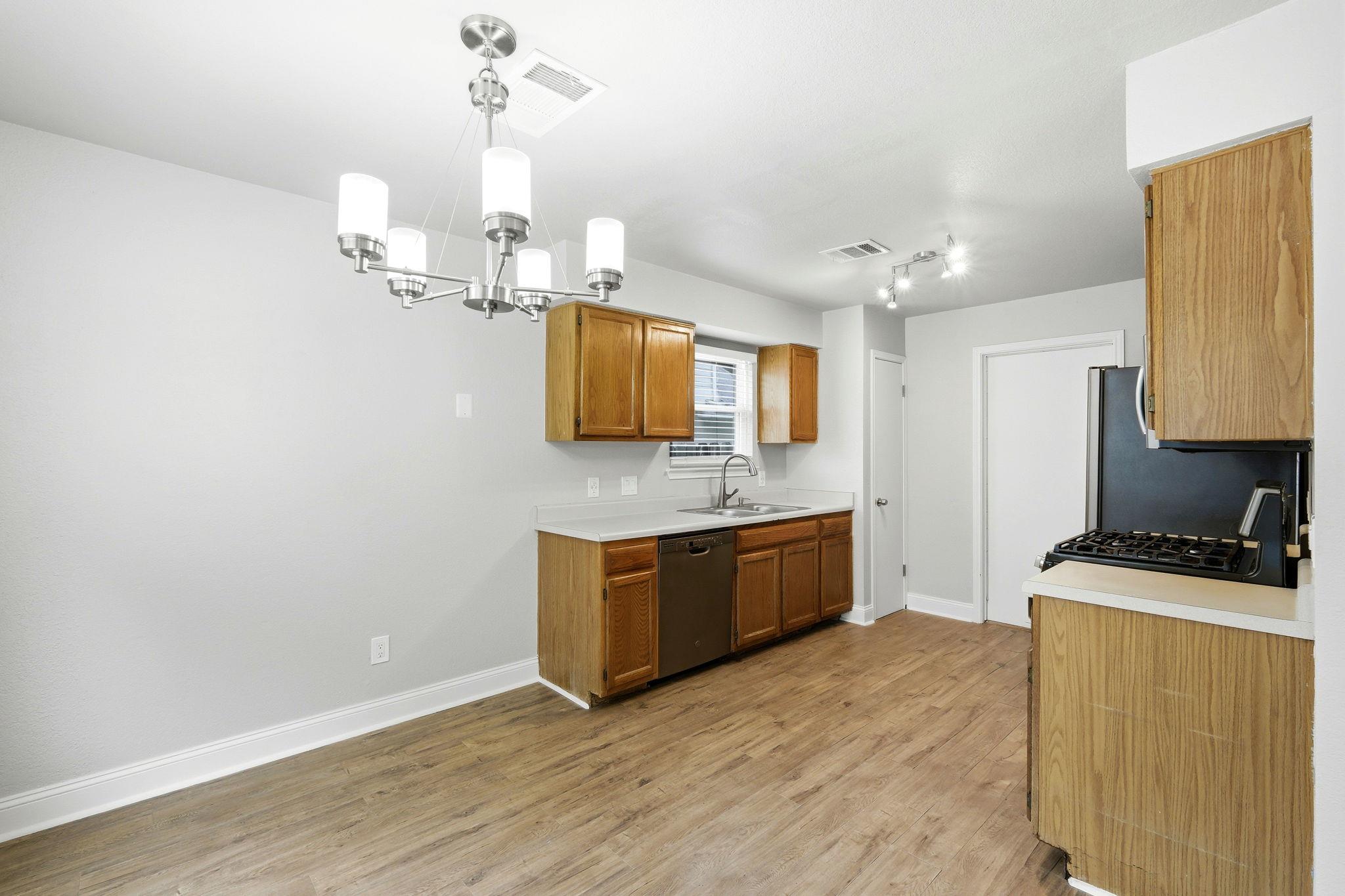 1316 Green Terrace Dr, Round Rock, TX 78664