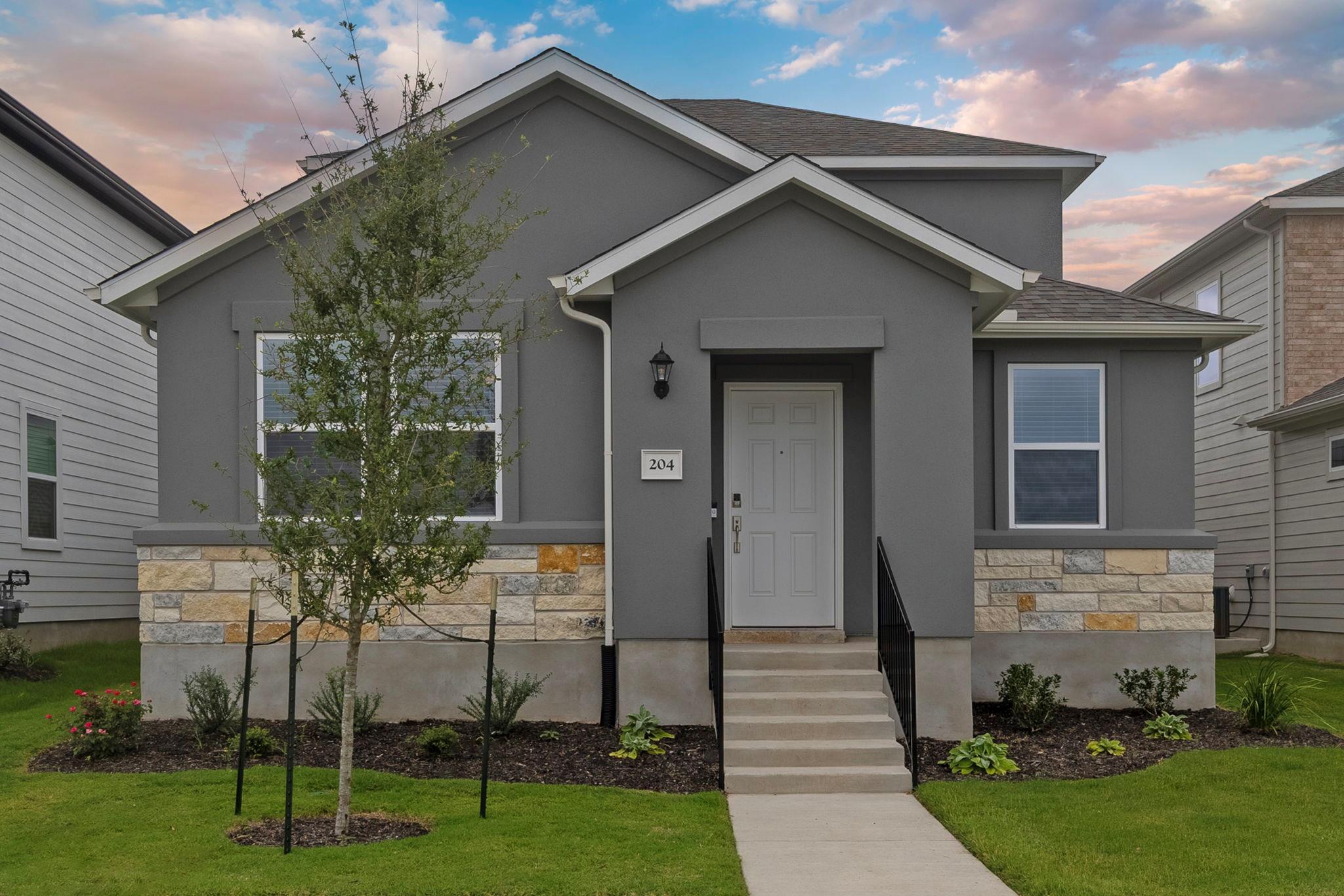 204 Flowers Ave # 123, Hutto, TX 78634