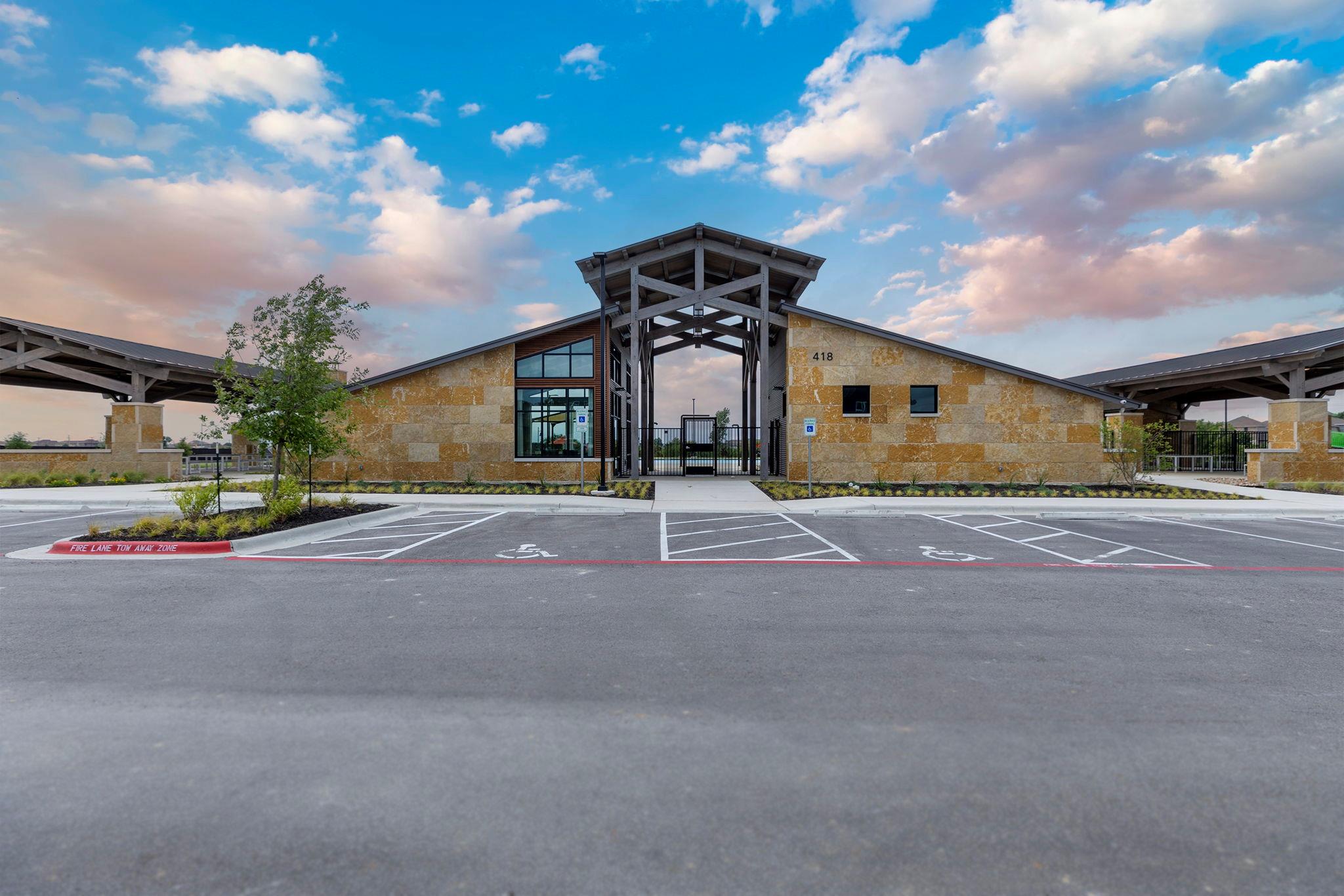 204 Flowers Ave # 123, Hutto, TX 78634