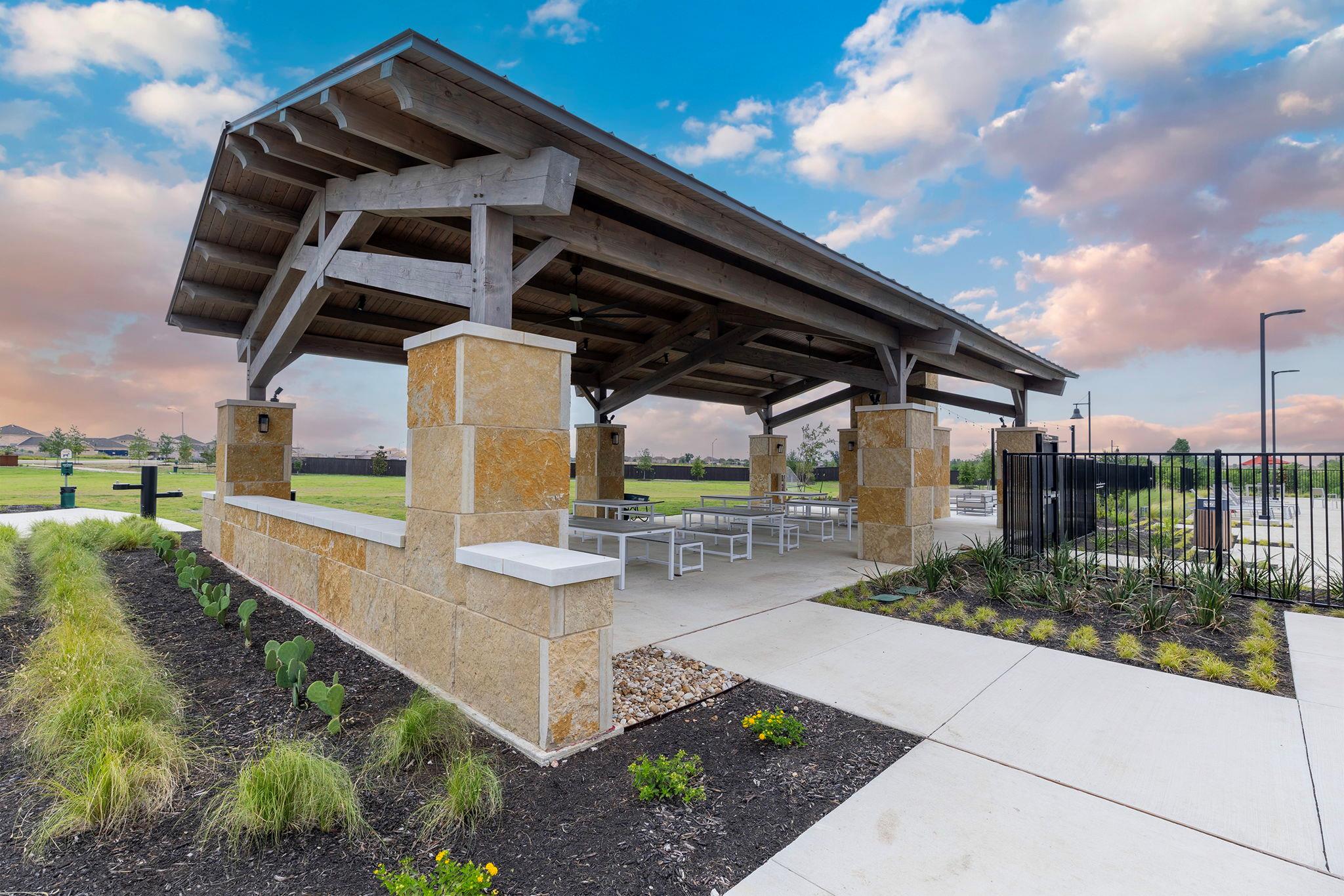 204 Flowers Ave # 123, Hutto, TX 78634