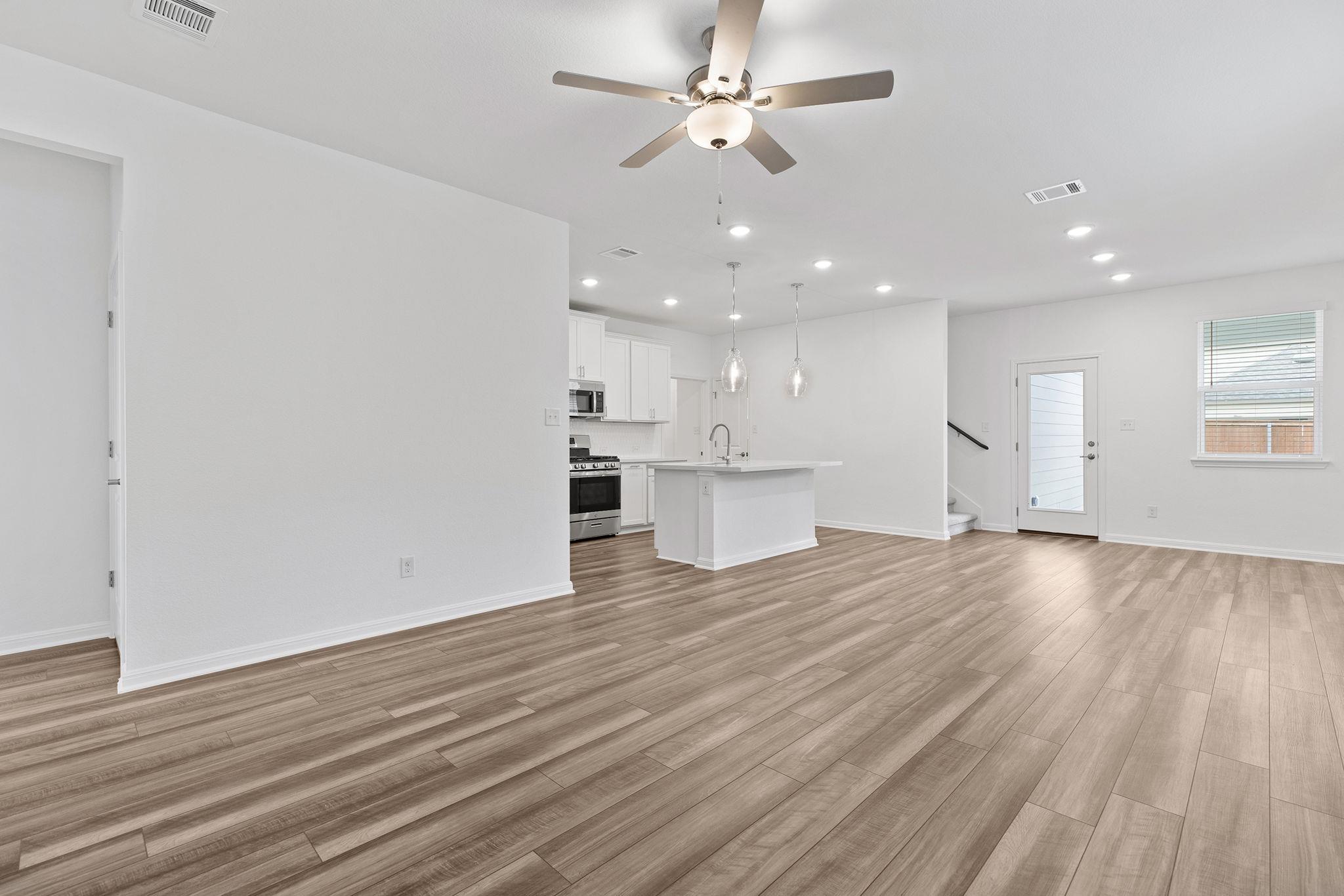 204 Flowers Ave # 123, Hutto, TX 78634