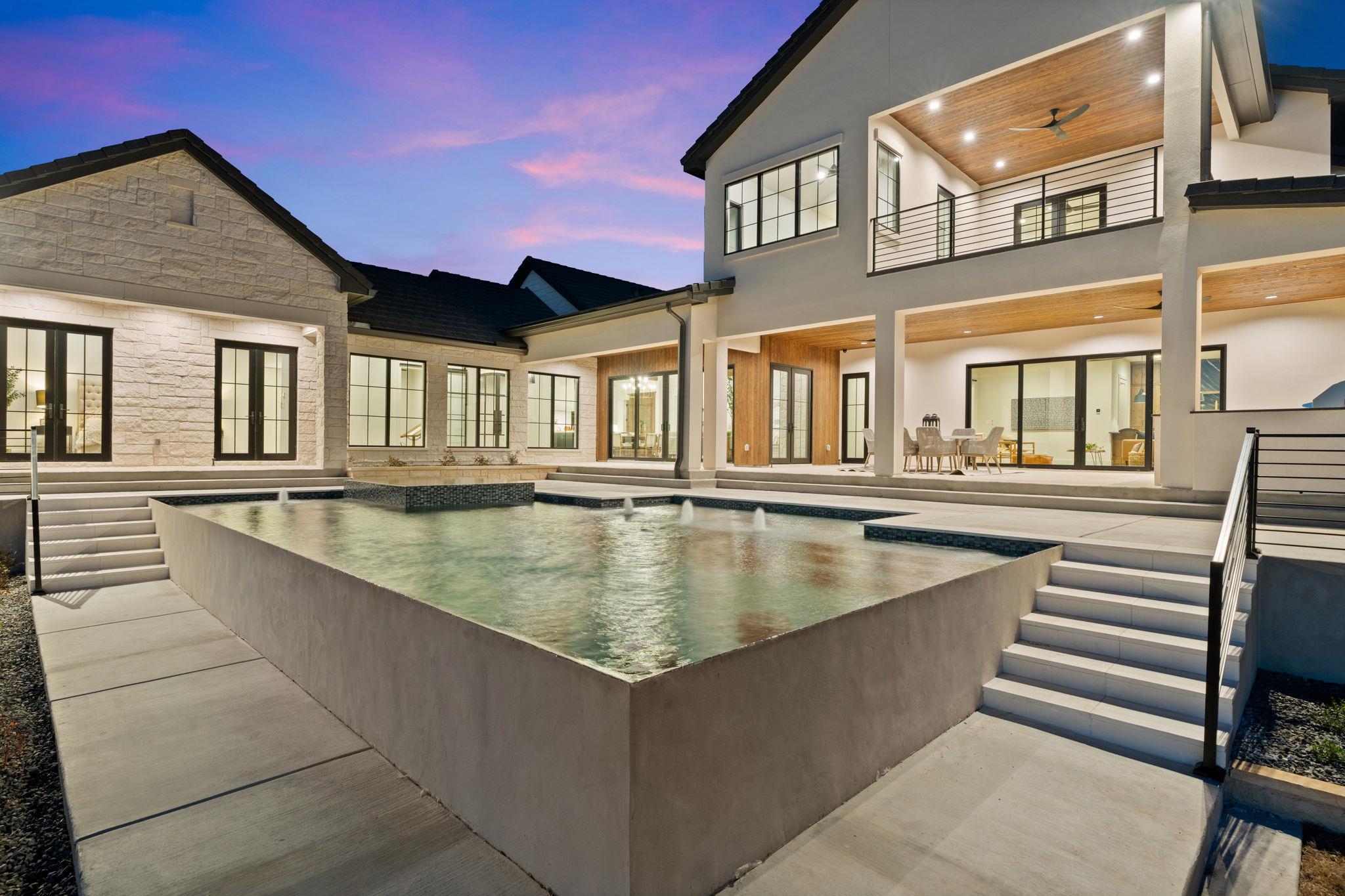 1562 Canyon Crossing View Vw, Dripping Springs, TX 78620