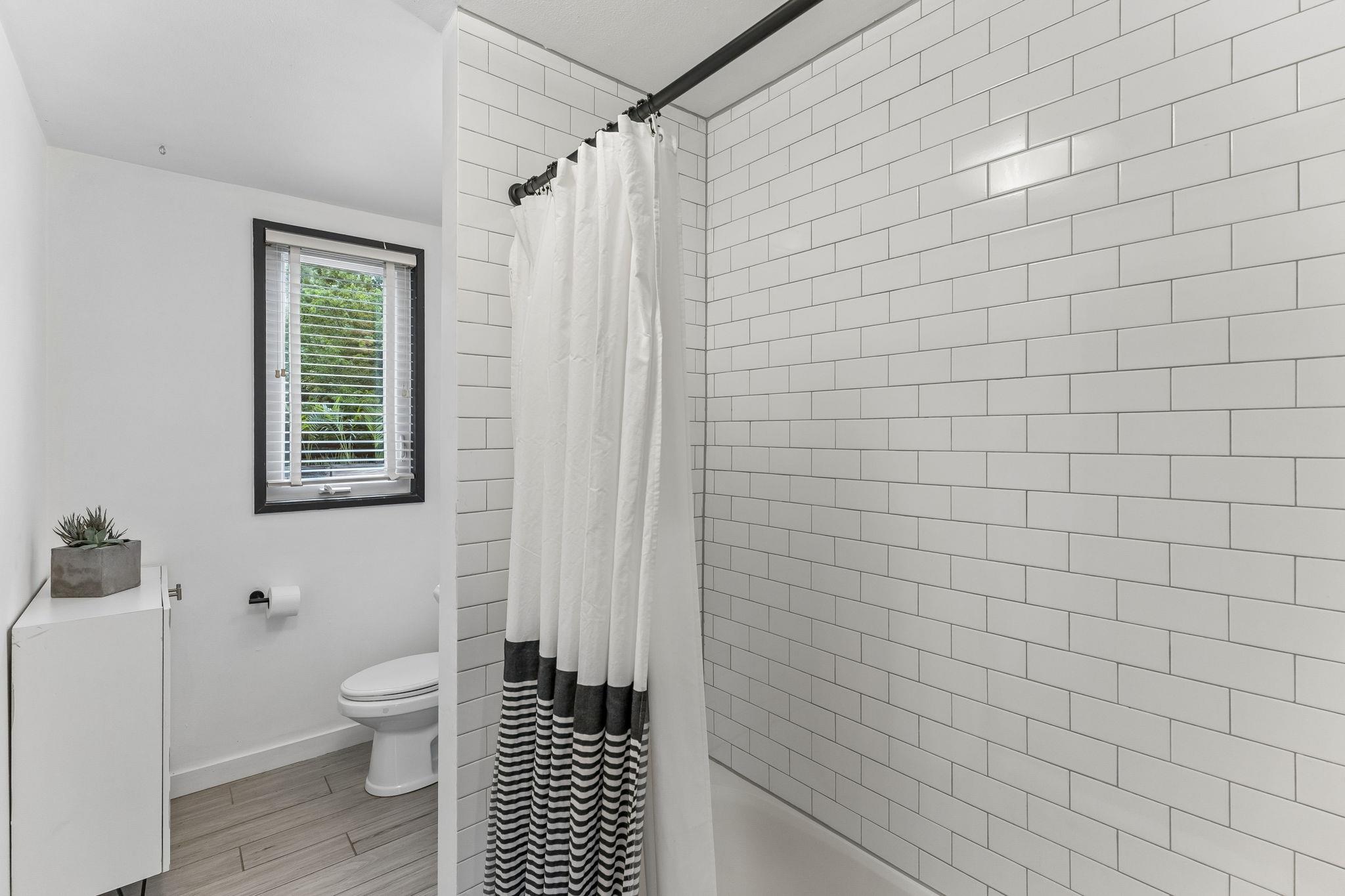 1428 Corona Dr, Austin, TX 78723