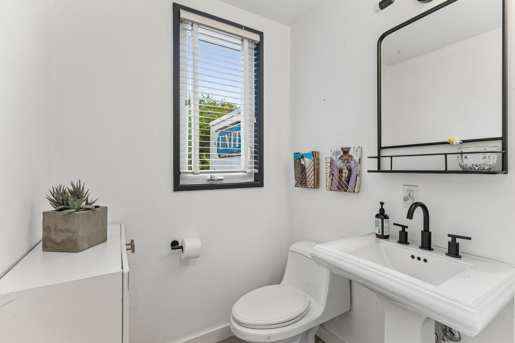 1428 Corona Dr, Austin, TX 78723