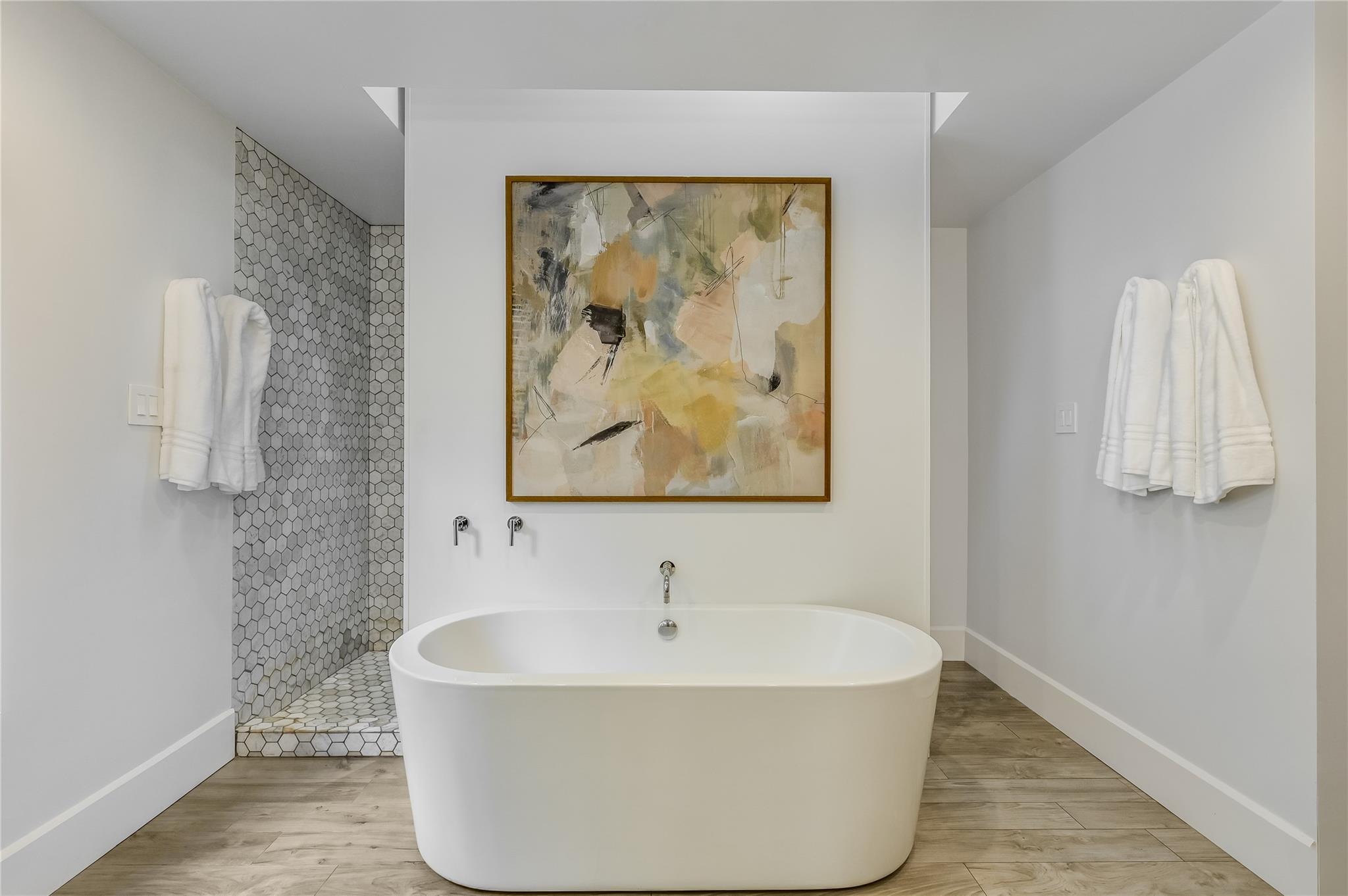 201 Westwood Ter, West Lake Hills, TX 78746