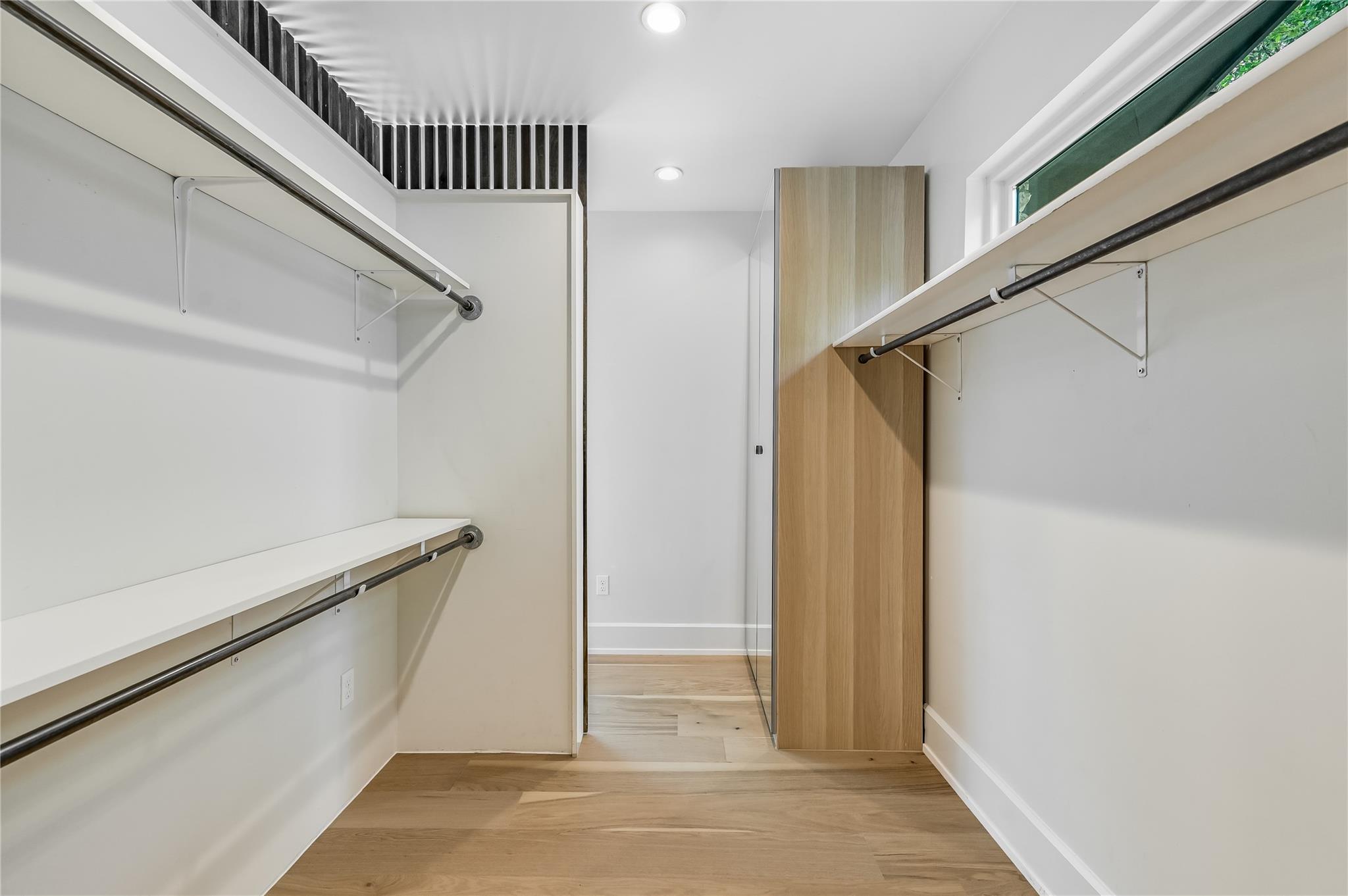 201 Westwood Ter, West Lake Hills, TX 78746