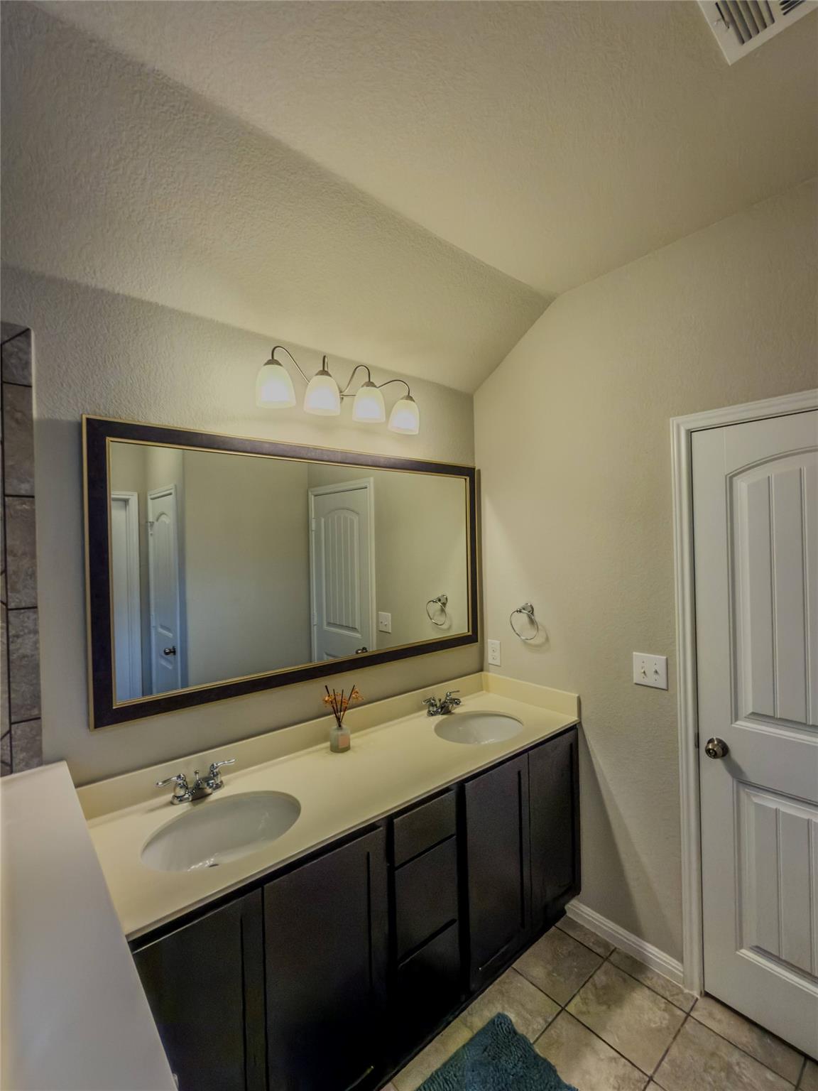 1111 Halekala Trl, Pflugerville, TX 78660