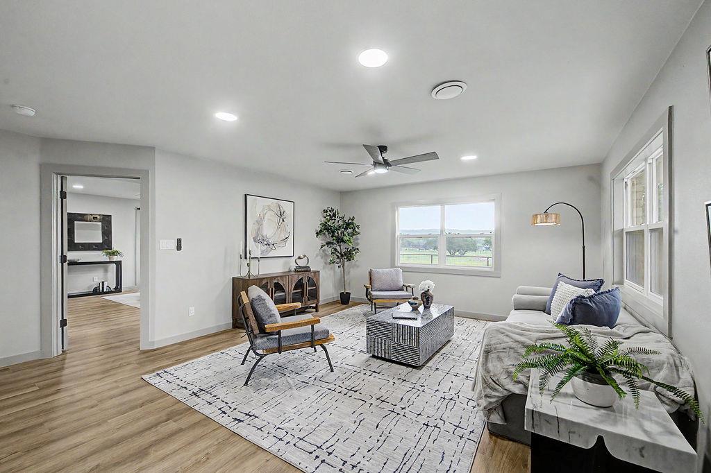 200 E Meadow Ln, Wimberley, TX 78676