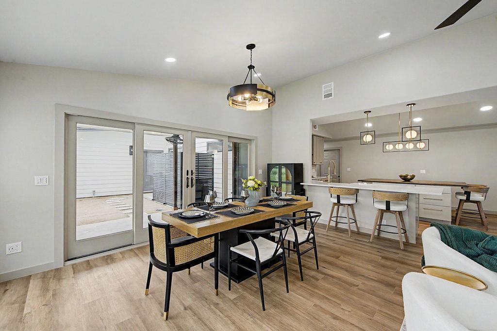 200 E Meadow Ln, Wimberley, TX 78676