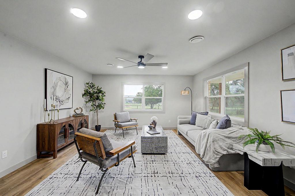 200 E Meadow Ln, Wimberley, TX 78676