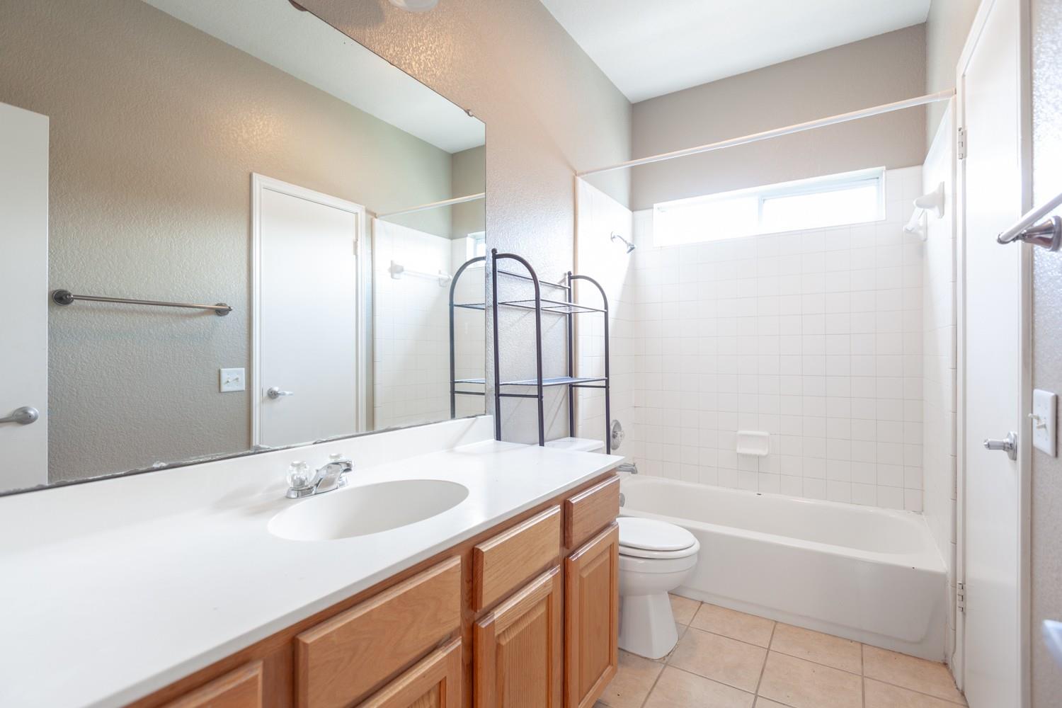 2326 Webberville Rd # B, Austin, TX 78702