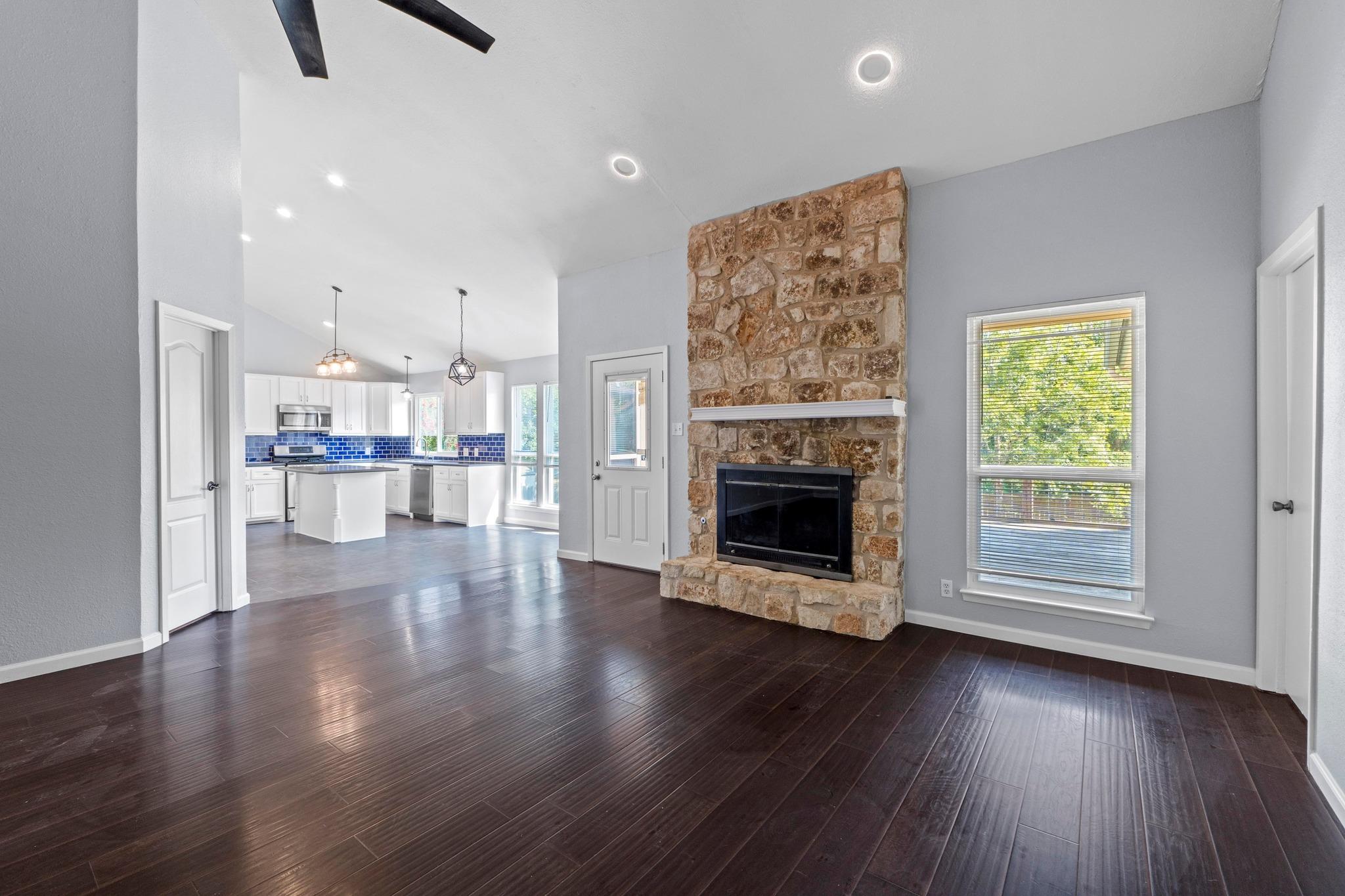809 Stillhouse Spg, Round Rock, TX 78681