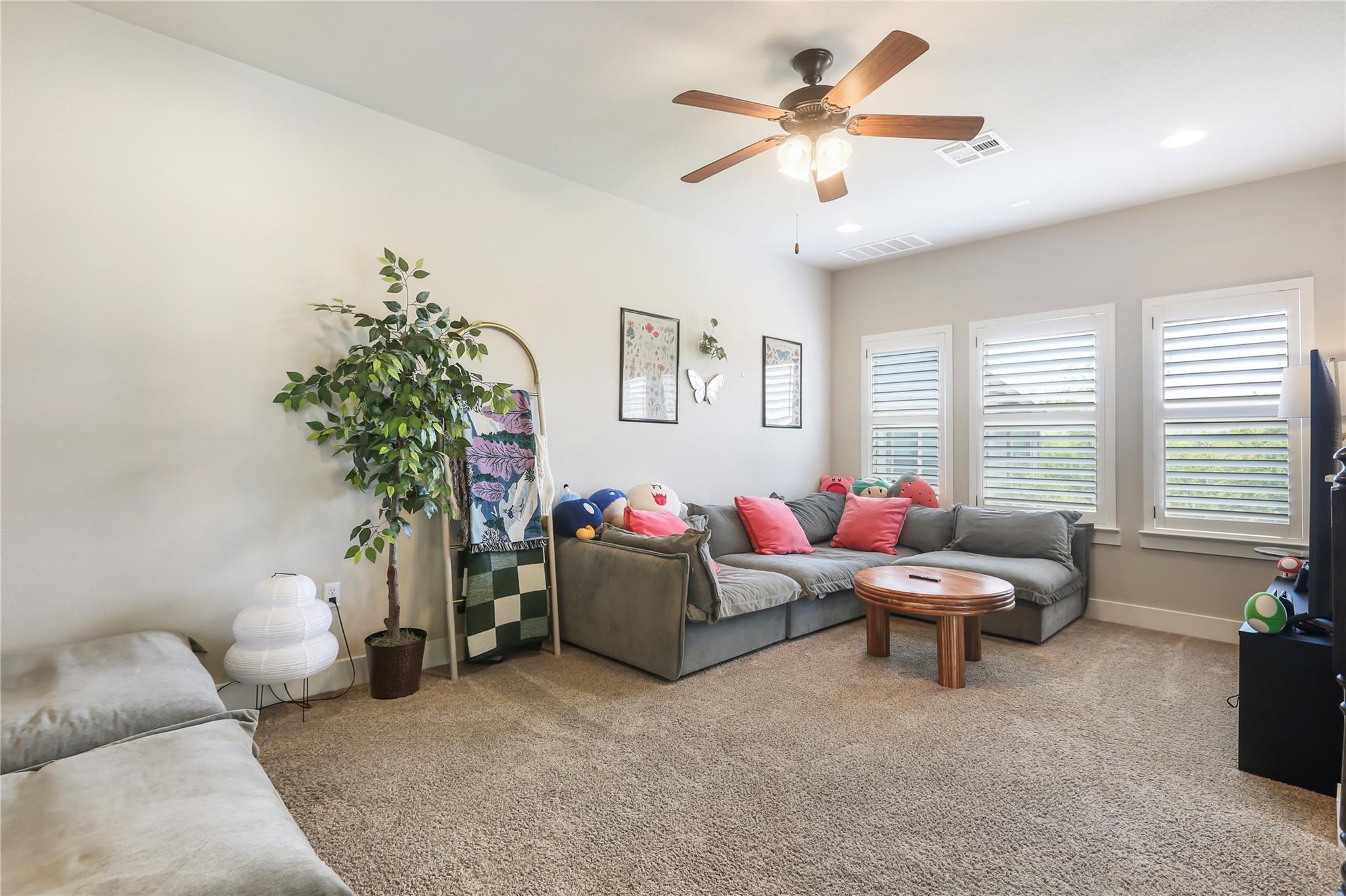 9407 McKnight Loop # 9, Austin, TX 78717