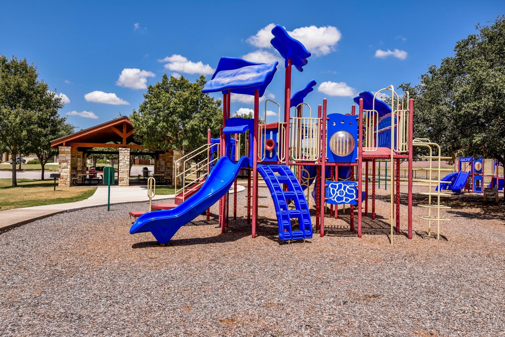 2417 Maxwell Dr, Leander, TX 78641