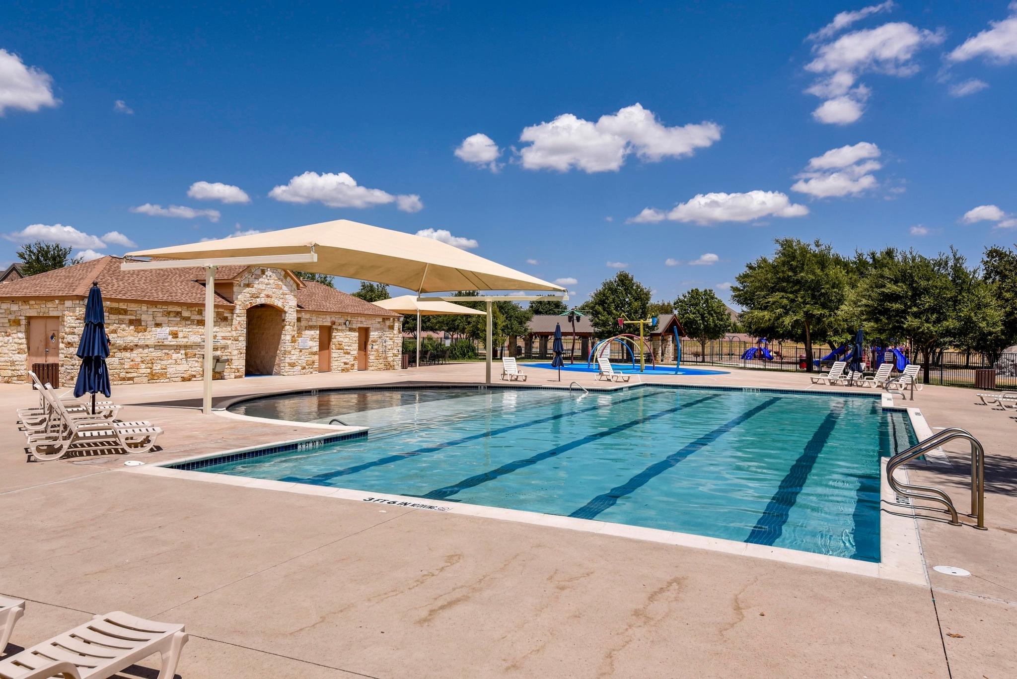 2417 Maxwell Dr, Leander, TX 78641