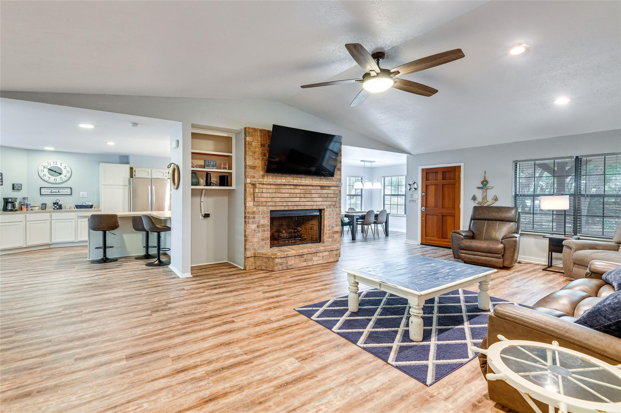 1522-1524 Sixteenth St, Rockport, TX 78382