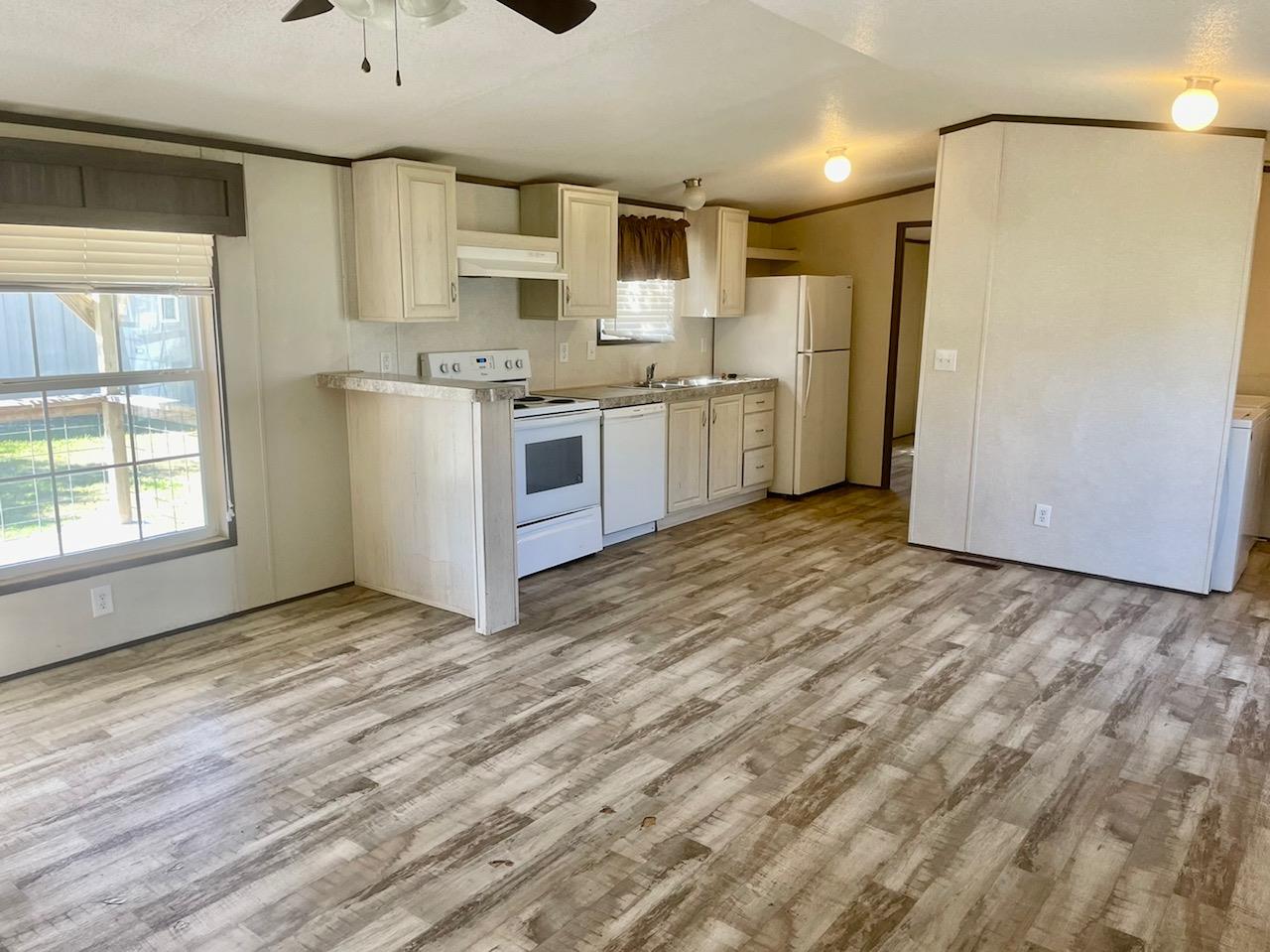 1522-1524 Sixteenth St, Rockport, TX 78382