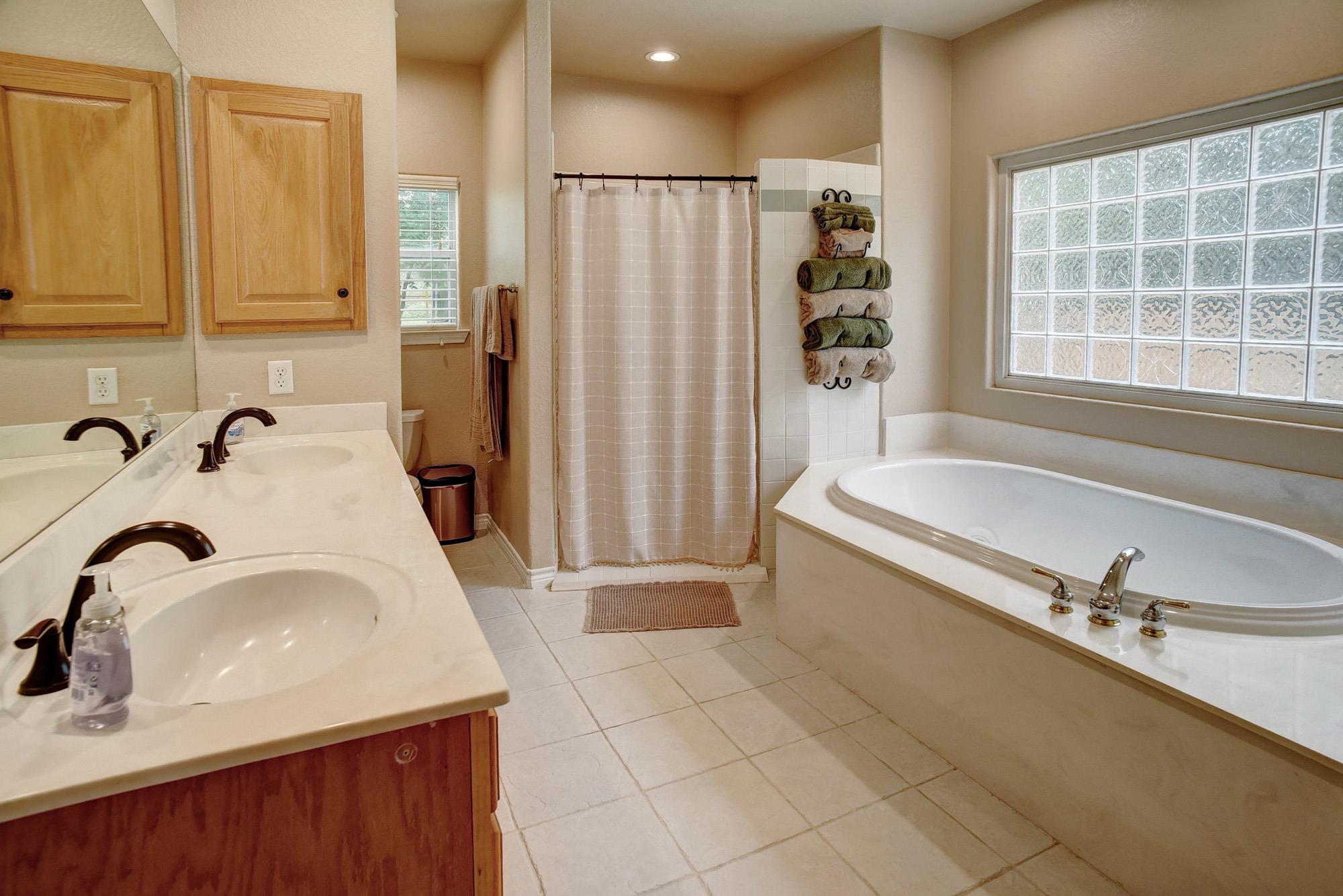 147 Spring Mdw, Bastrop, TX 78602