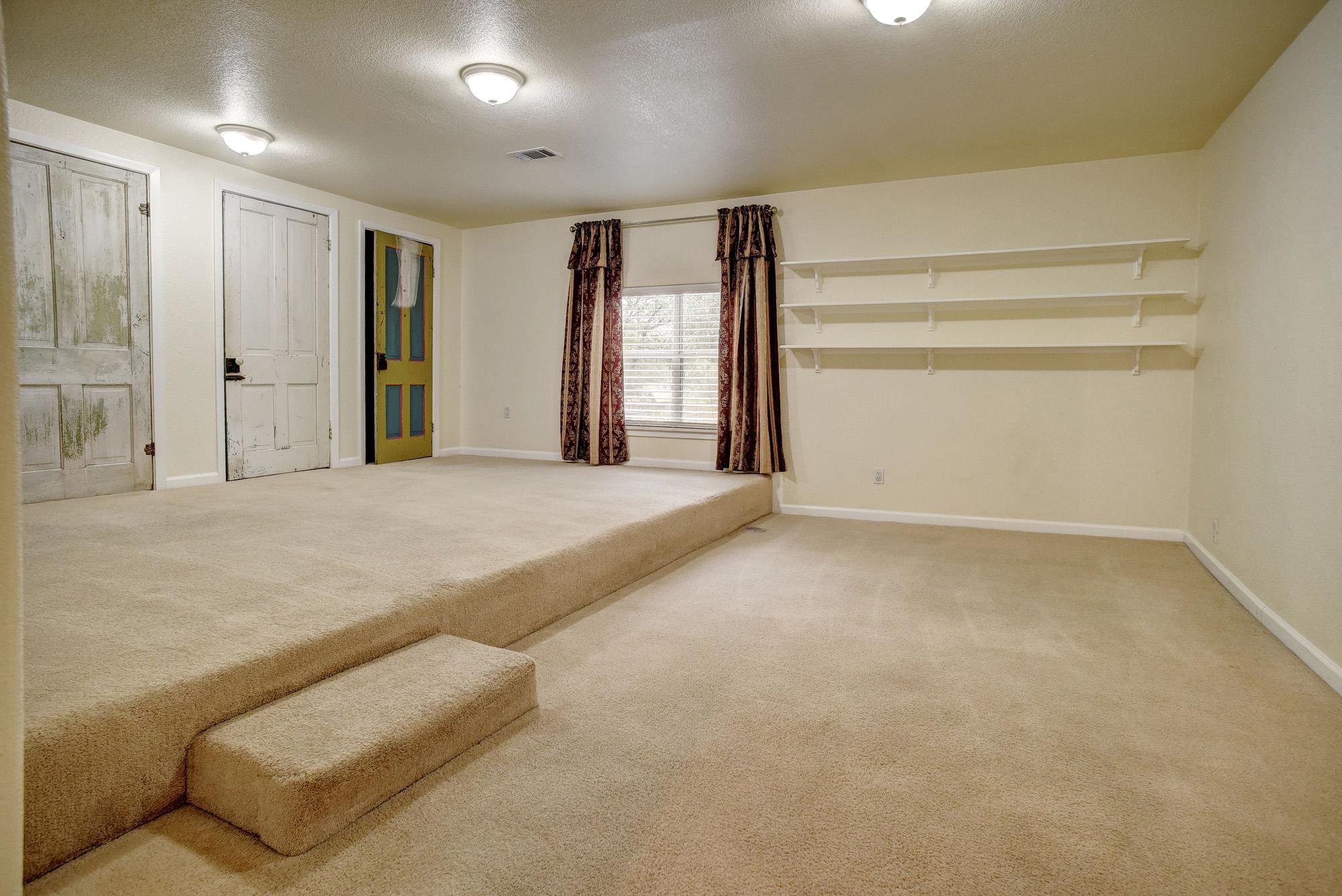 147 Spring Mdw, Bastrop, TX 78602