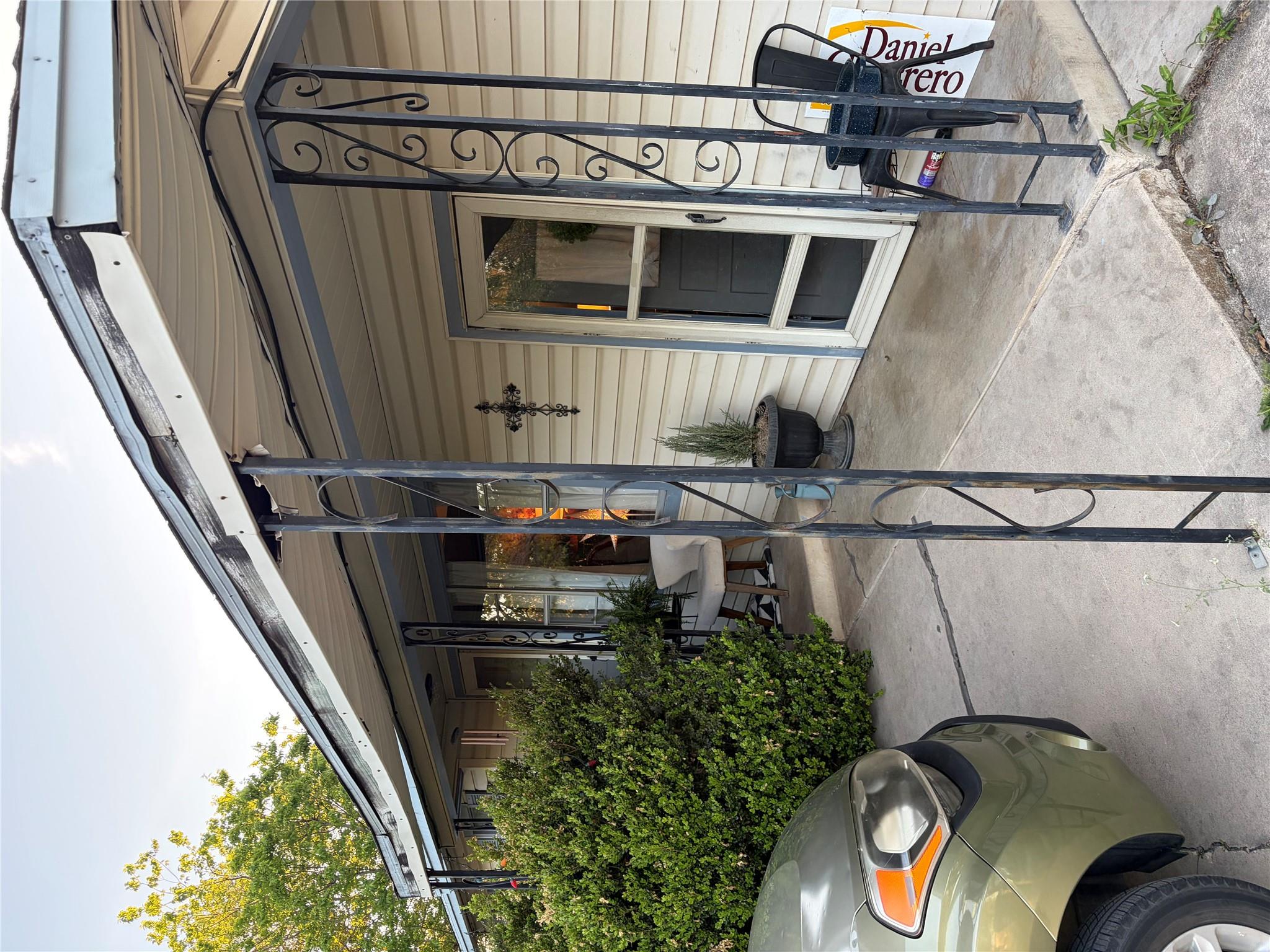 512 Patricia Dr, San Marcos, TX 78666