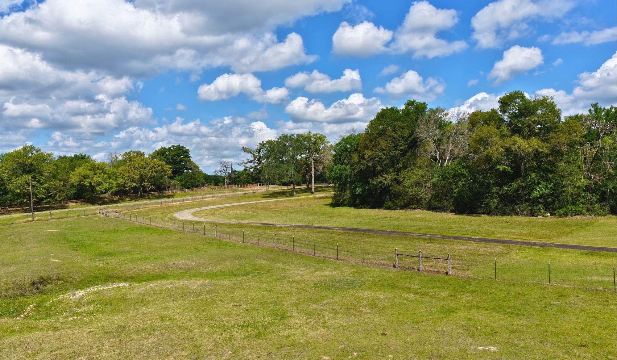 5916 Private Road 2003 (+16.9 acres), Caldwell, TX 77836