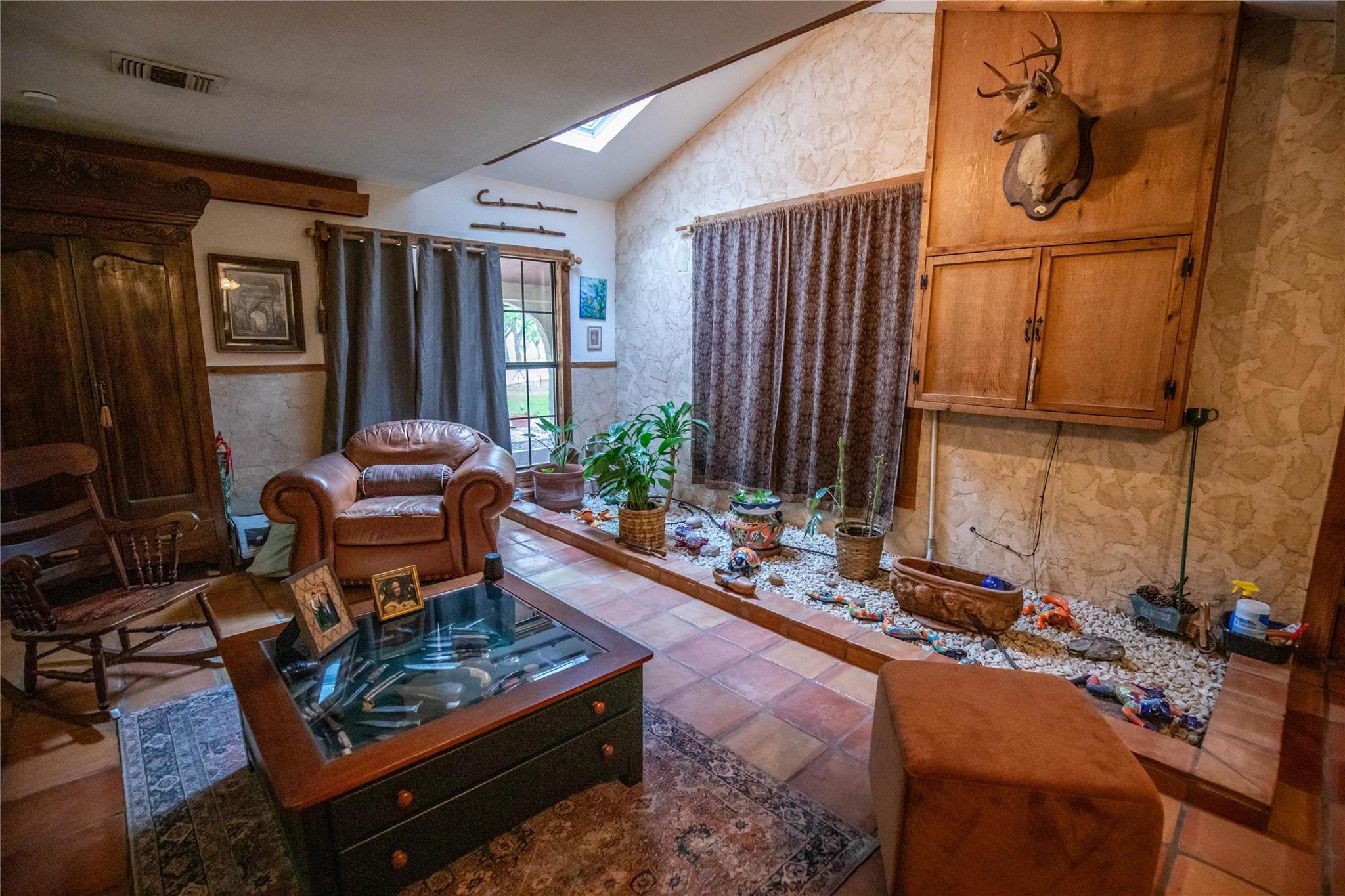 2432 County Road 402 B, Falfurrias, TX 78355