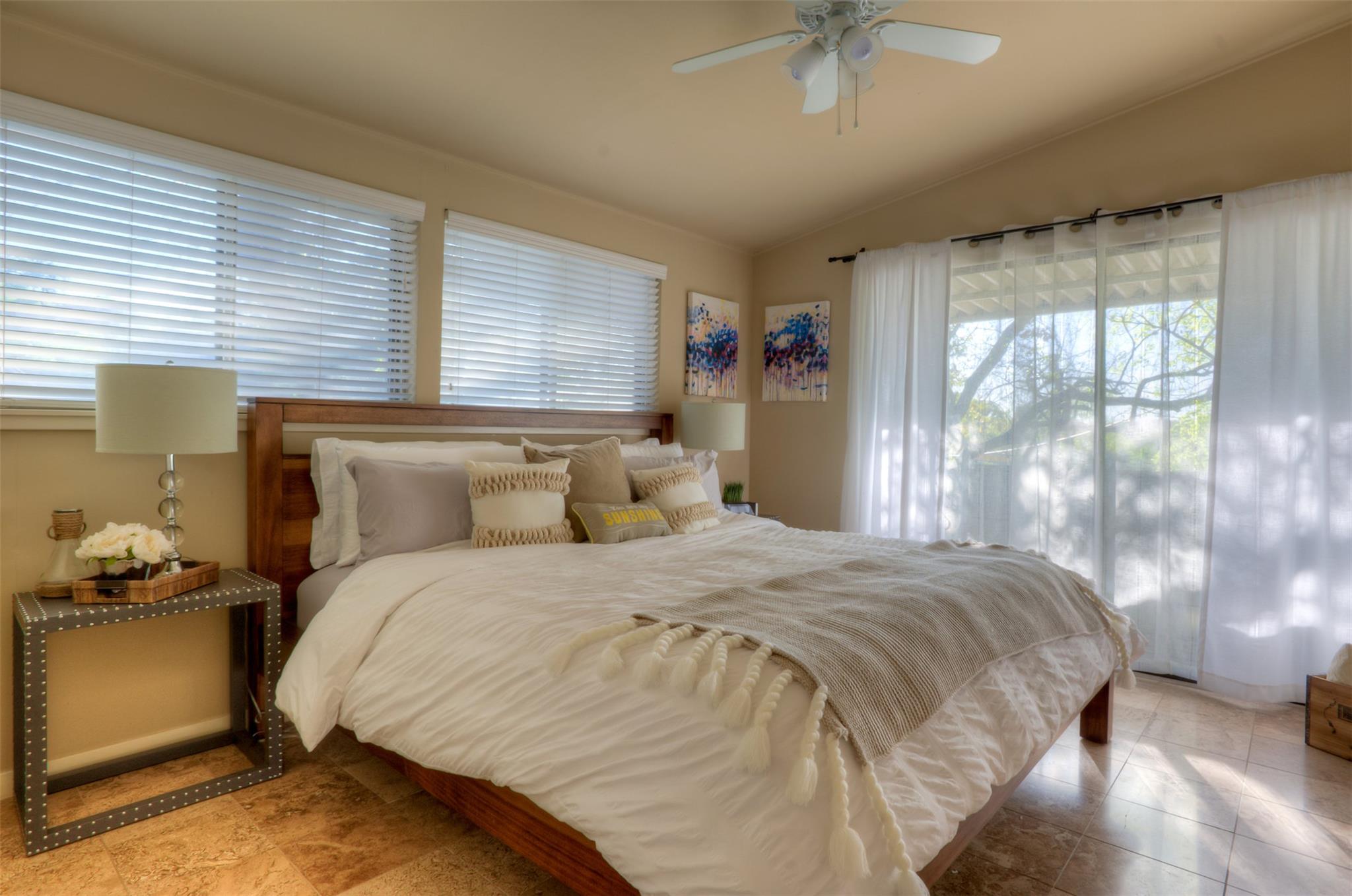 2400 Jarratt Ave # B, Austin, TX 78703