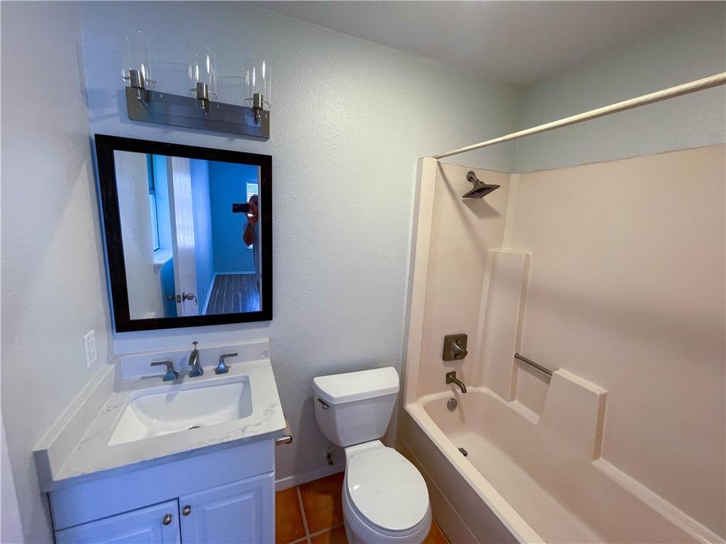 2102 Kenneth Ave # A, Austin, TX 78741