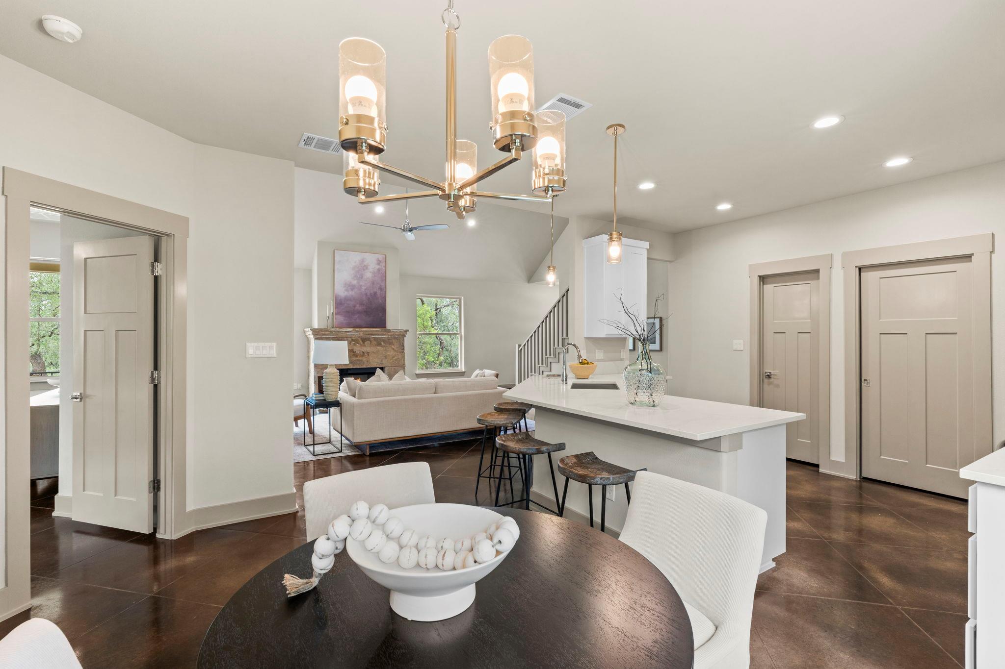 112 Twin Creek Cir, Dripping Springs, TX 78620