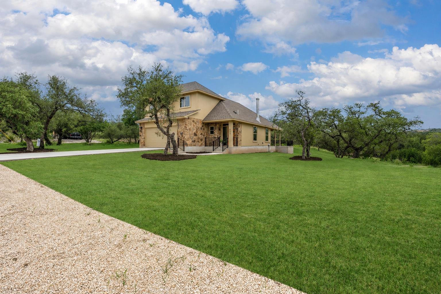 112 Twin Creek Cir, Dripping Springs, TX 78620