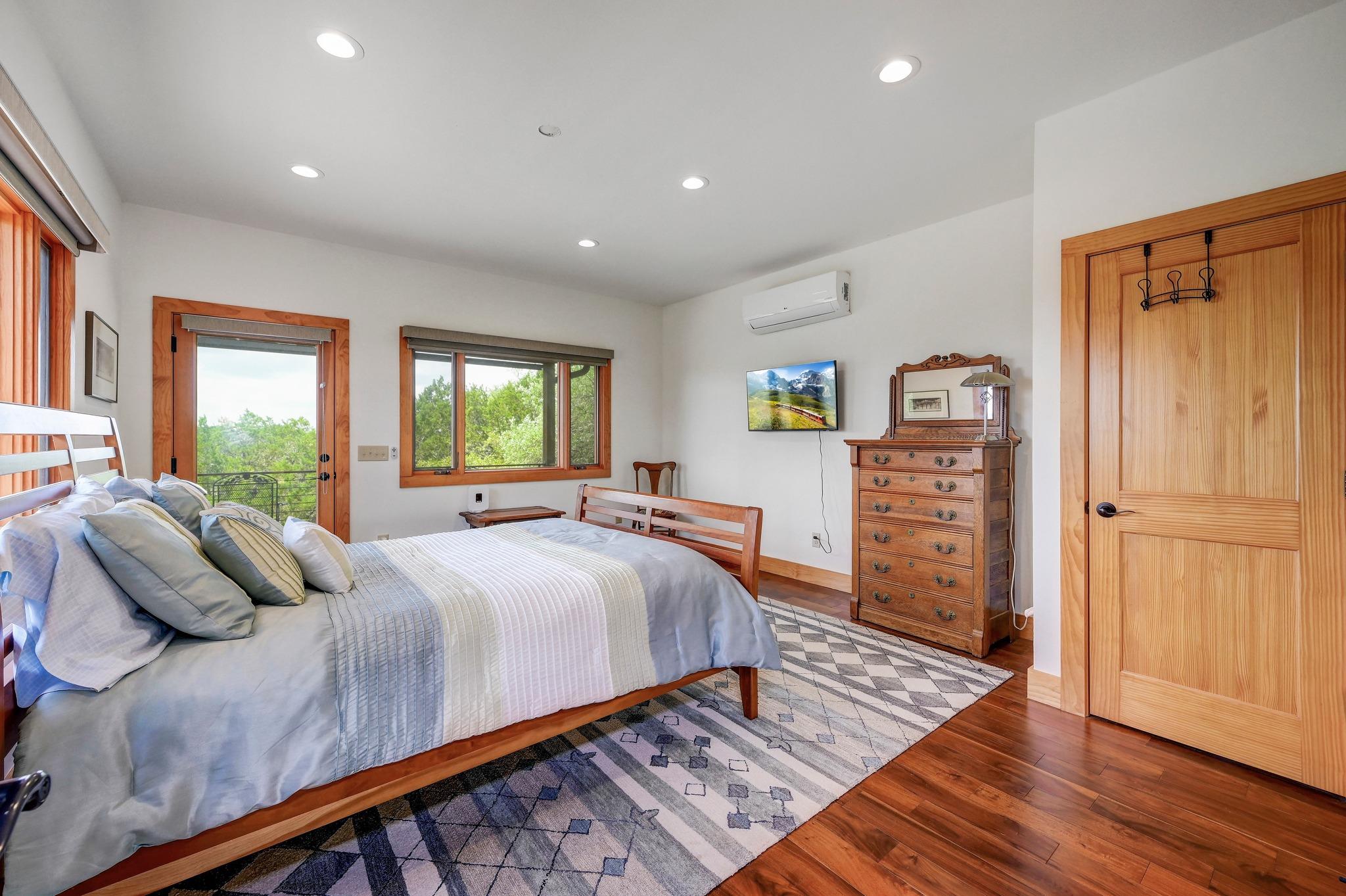 307 Mesa Dr, Wimberley, TX 78676