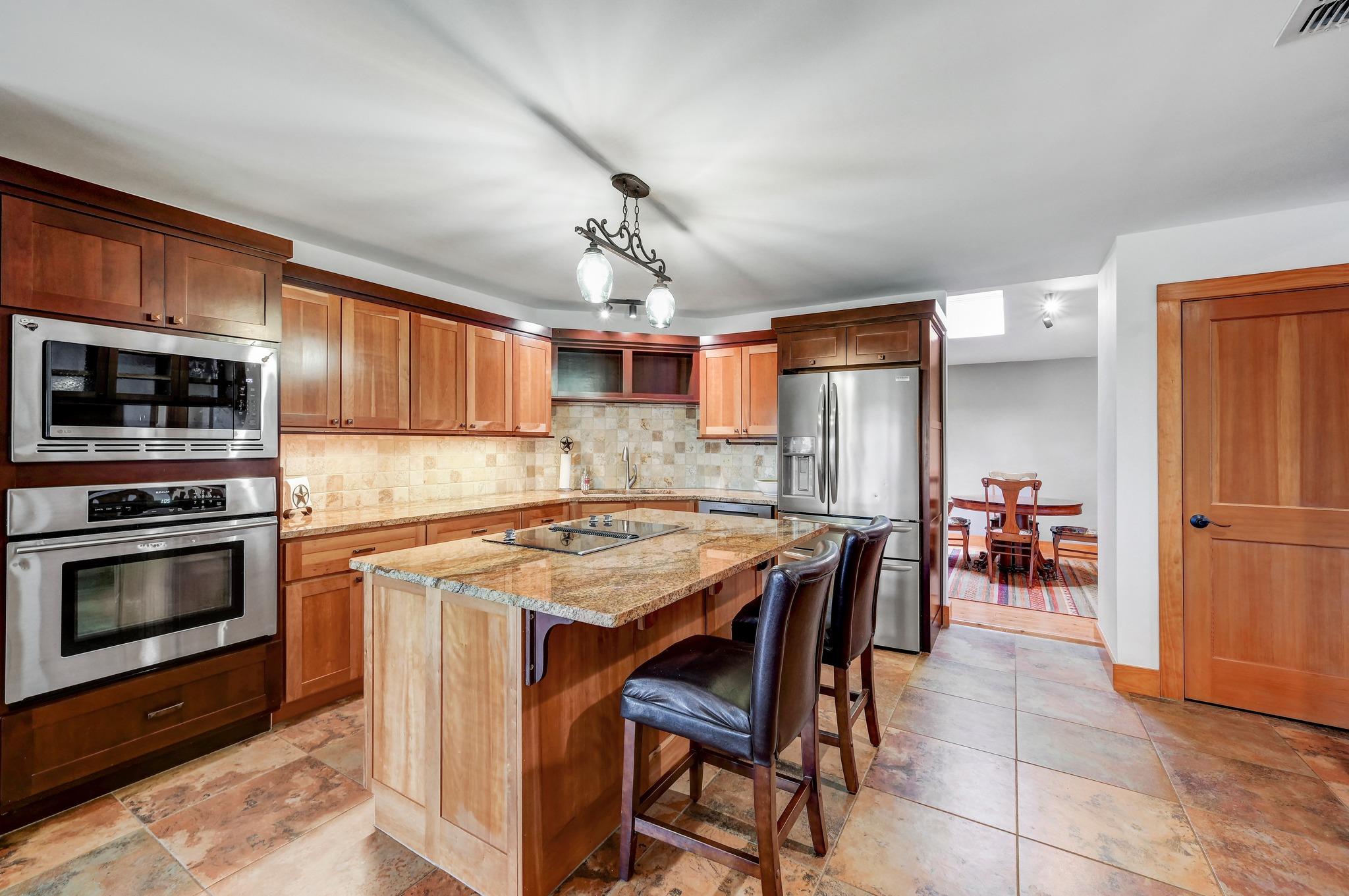 307 Mesa Dr, Wimberley, TX 78676