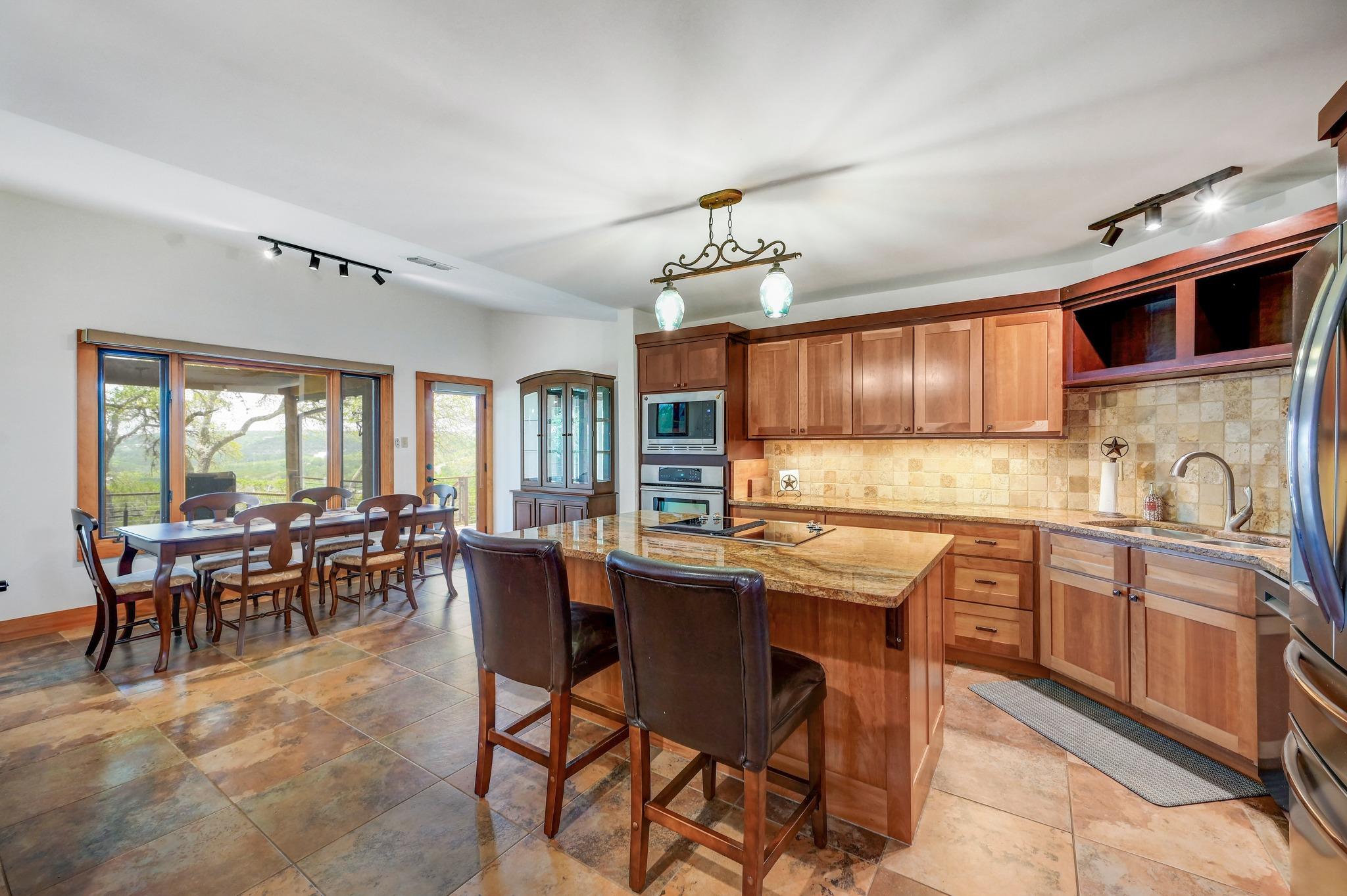 307 Mesa Dr, Wimberley, TX 78676