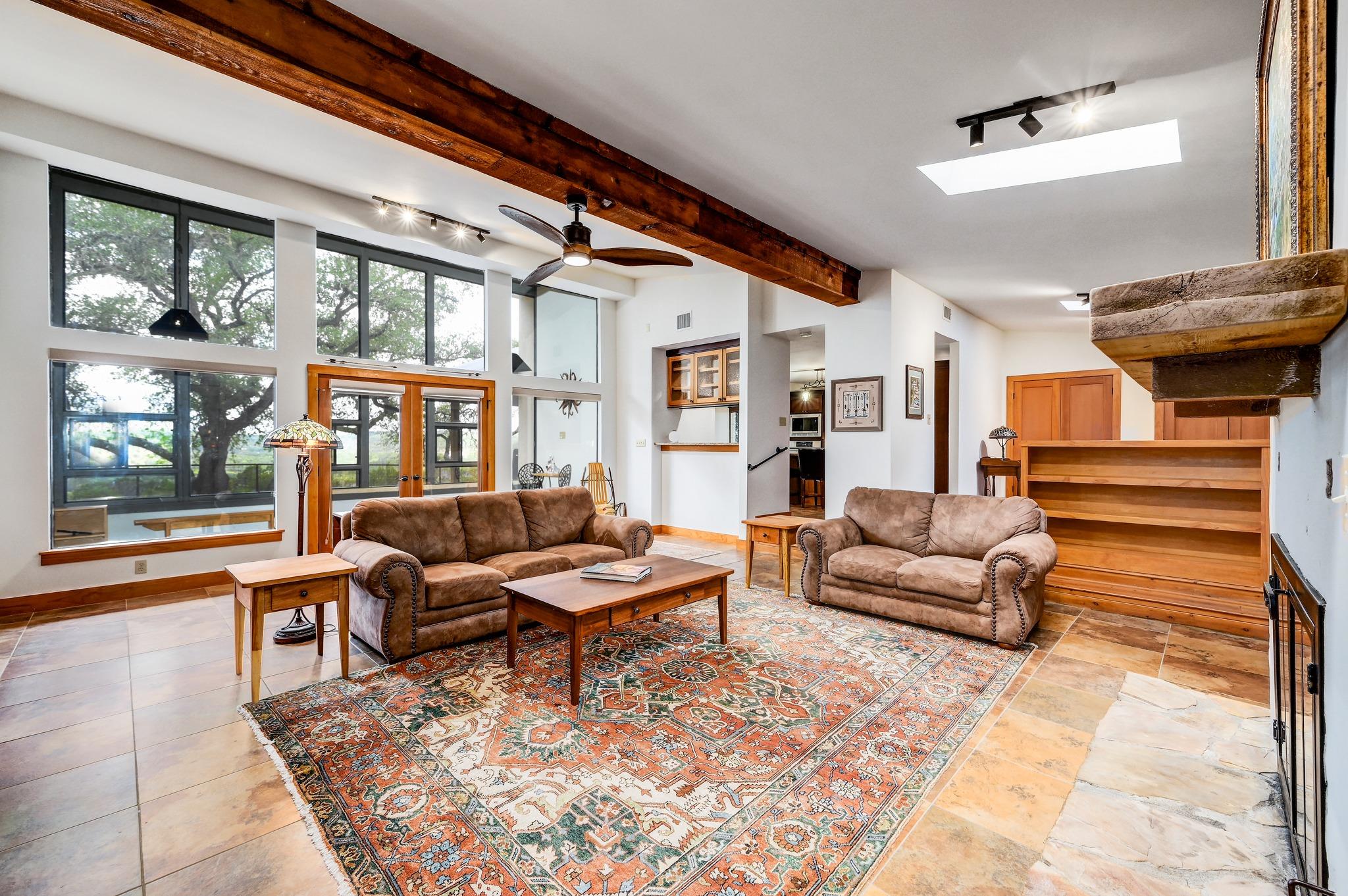 307 Mesa Dr, Wimberley, TX 78676