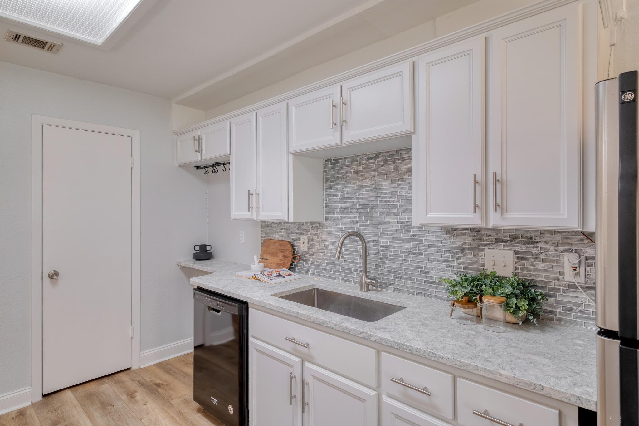 5107 Leralynn St # 303, Austin, TX 78751