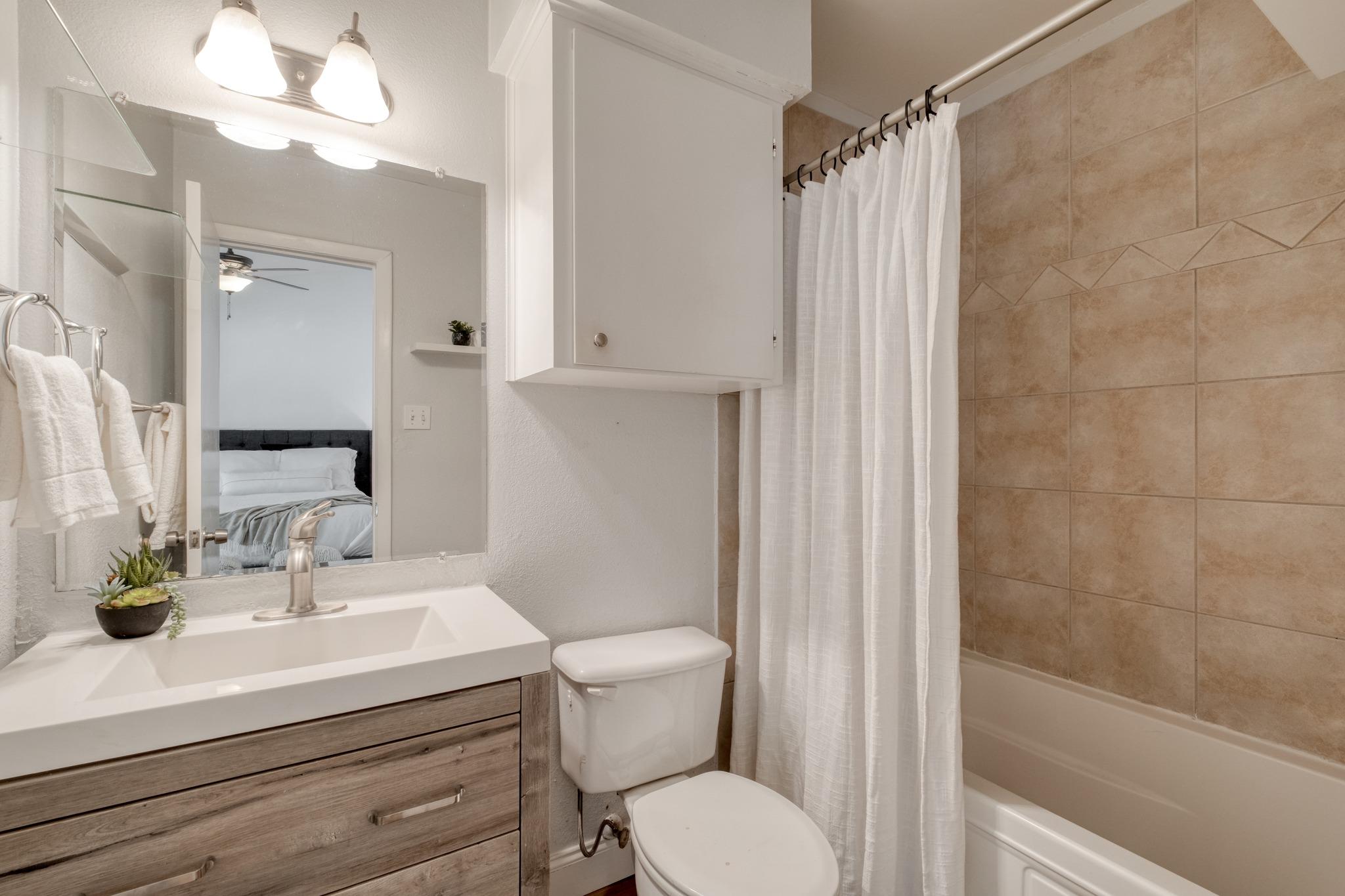 5107 Leralynn St # 303, Austin, TX 78751
