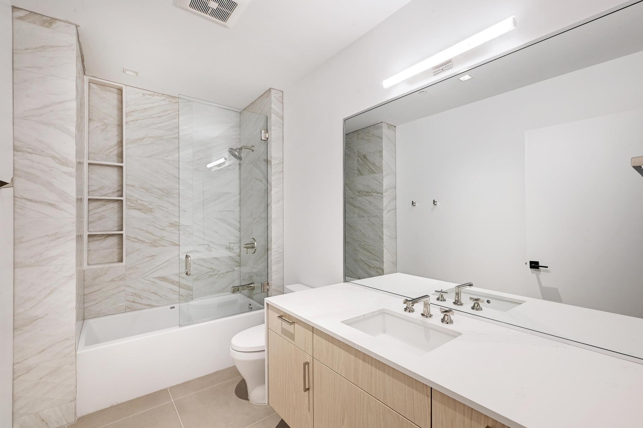 1006 Baylor St # 203, Austin, TX 78703