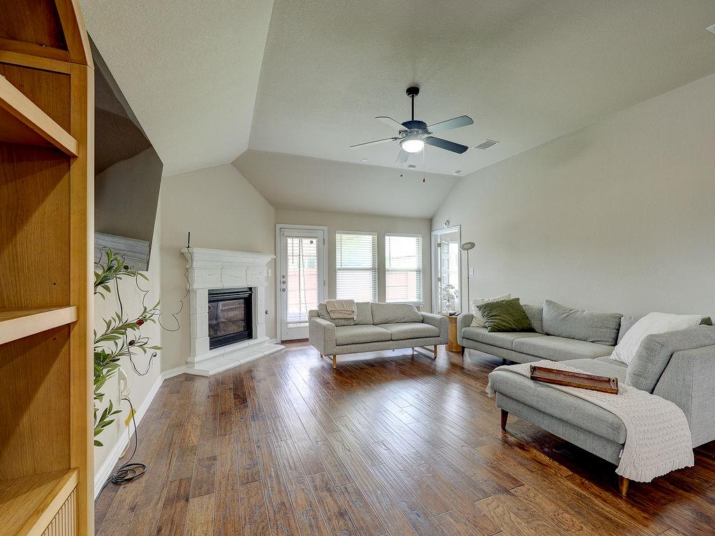 4140 Van Ness Ave, Round Rock, TX 78681