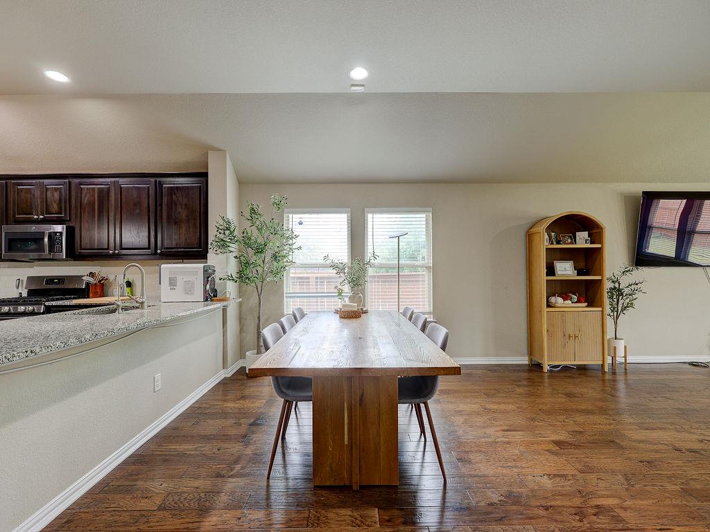 4140 Van Ness Ave, Round Rock, TX 78681