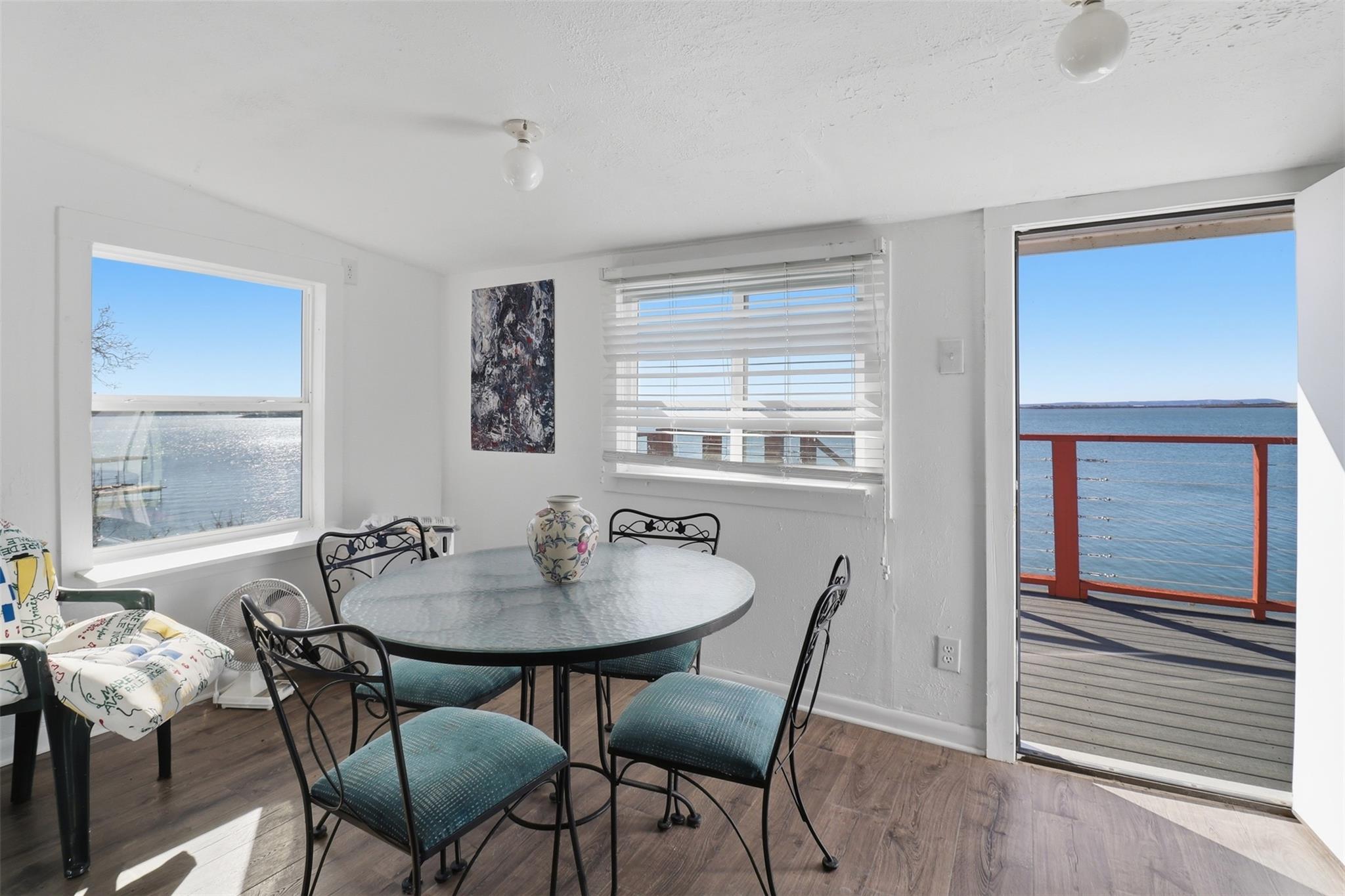 919 Lakeshore Loop, Tow, TX 78672