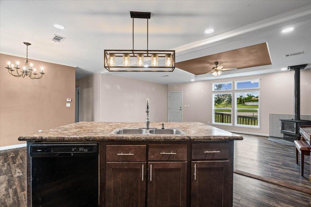 126 Cherokee Cir, Bastrop, TX 78695