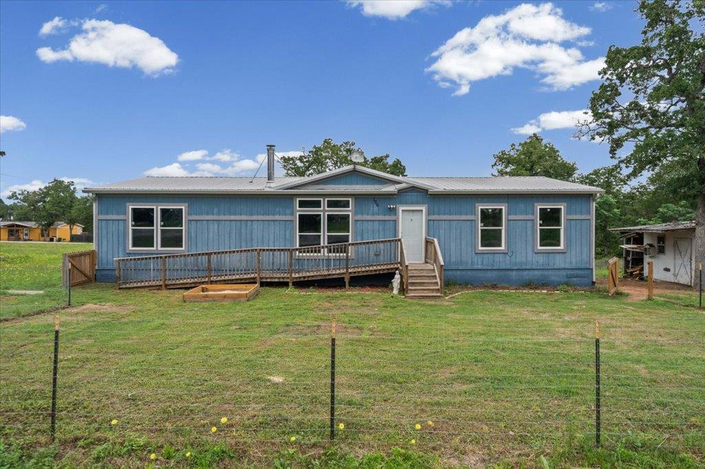 126 Cherokee Cir, Bastrop, TX 78695