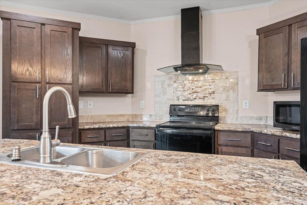 126 Cherokee Cir, Bastrop, TX 78695