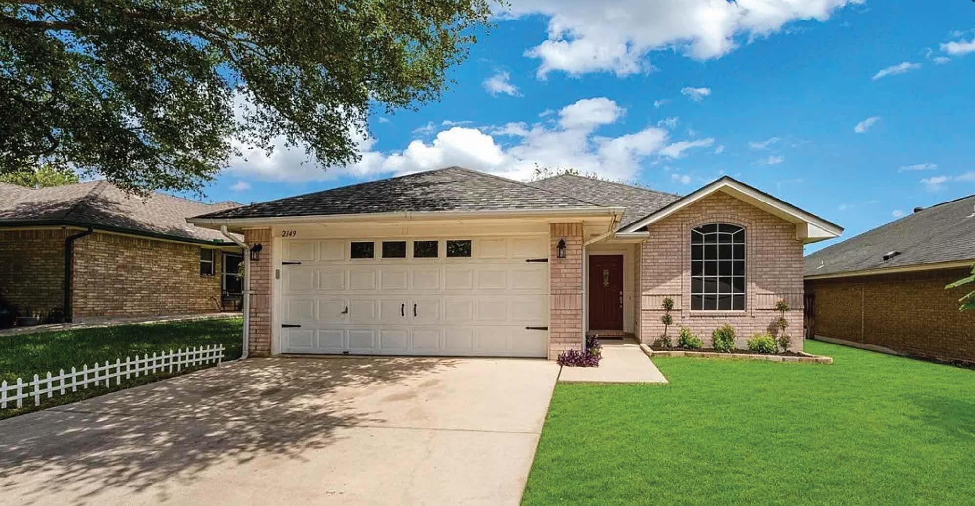 2149 Keystone Dr, New Braunfels, TX 78130
