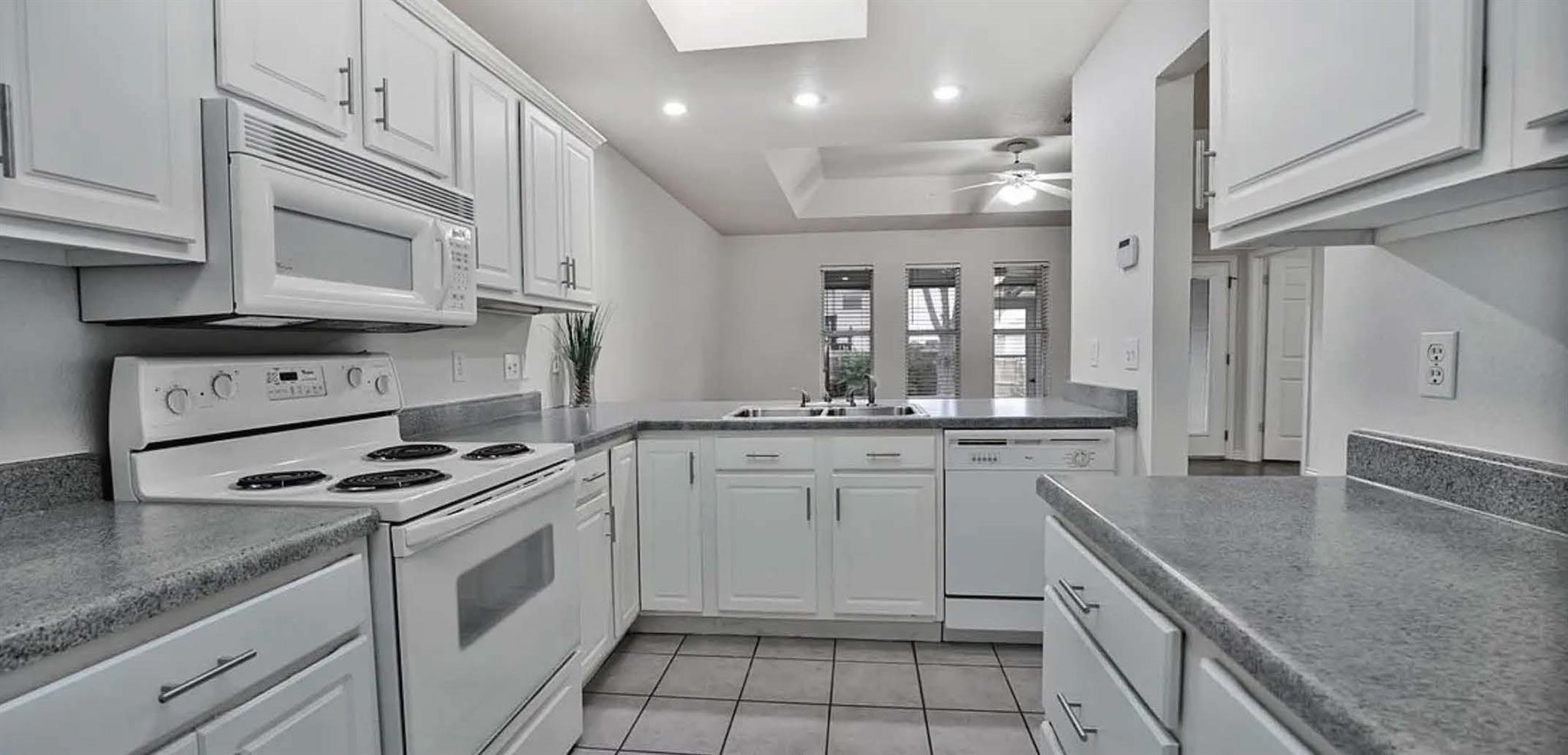 2149 Keystone Dr, New Braunfels, TX 78130