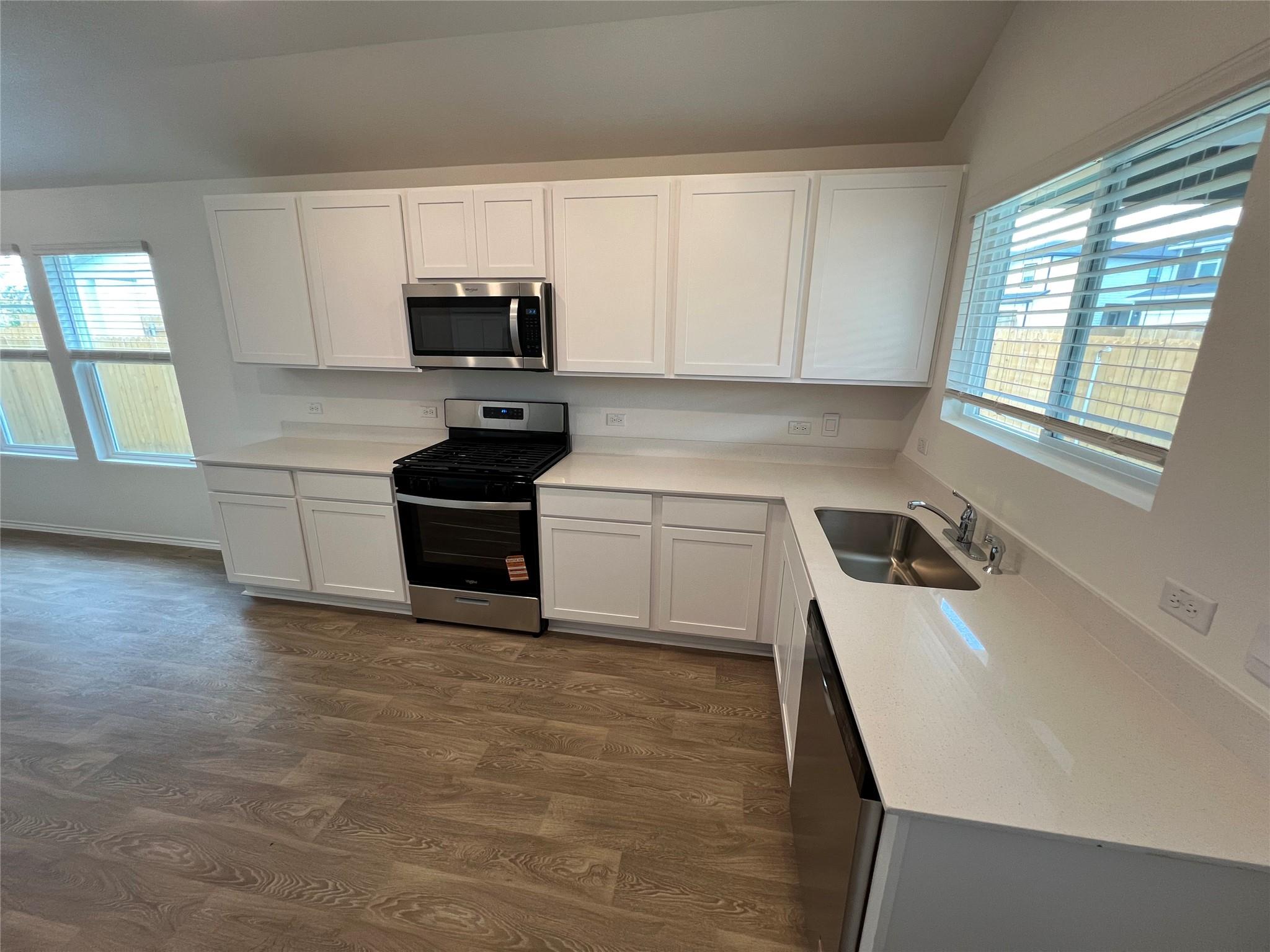 306 Constanza Trl, Bastrop, TX 78602