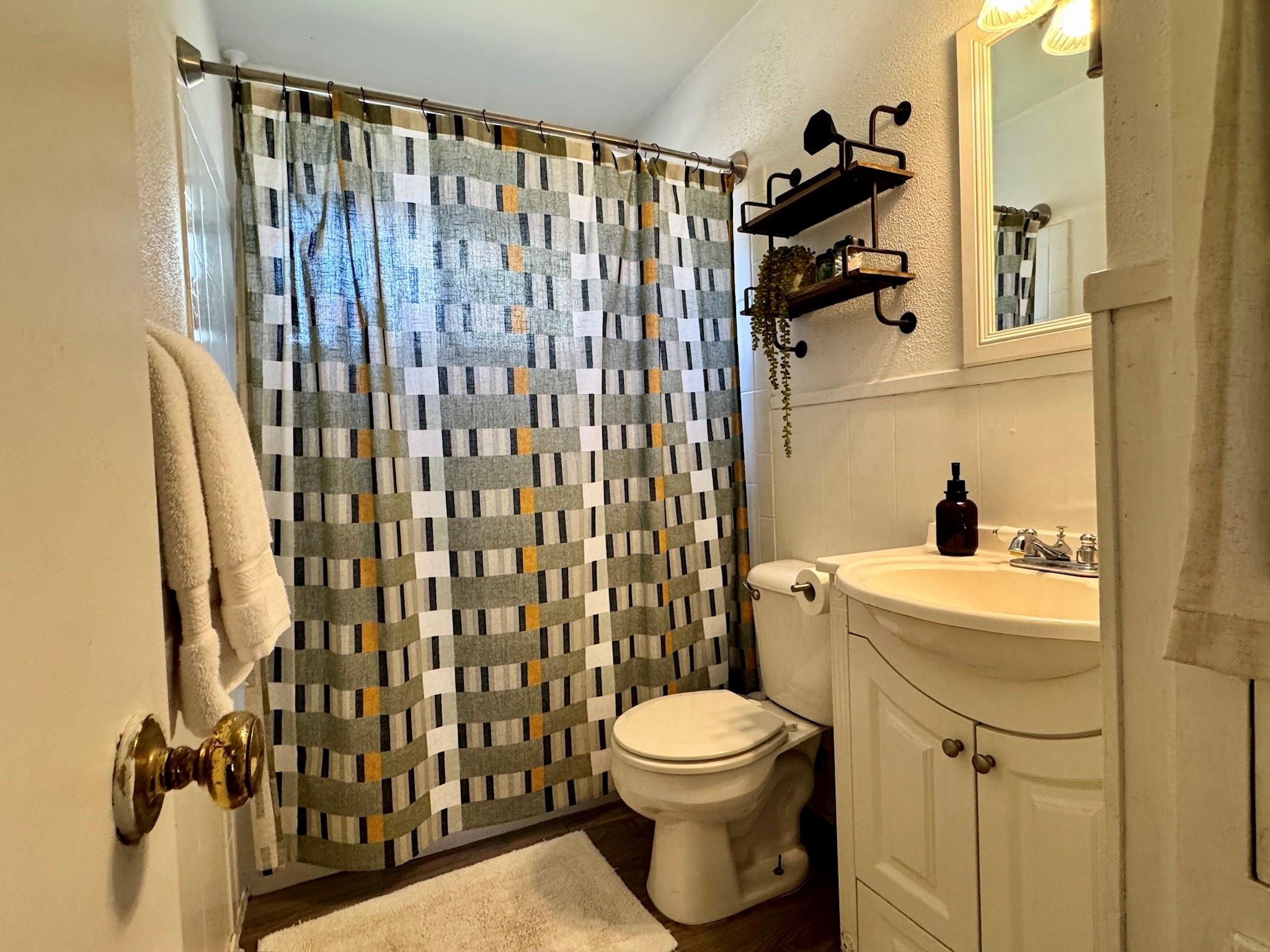 1402 Camelot Cir, Austin, TX 78745